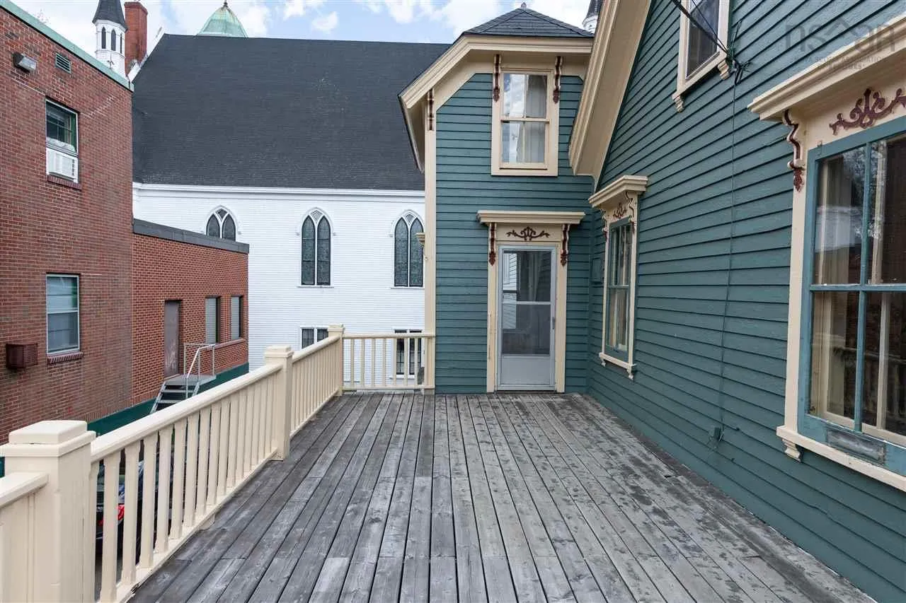 28 King Street, Lunenburg Ns B0j 2c0, 3 Bedrooms Bedrooms, ,2 BathroomsBathrooms,Residential,For Sale,King,202402976