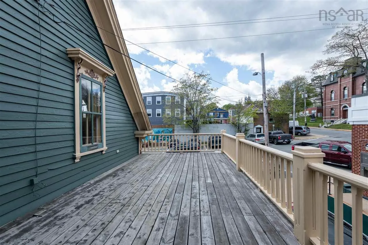 28 King Street, Lunenburg Ns B0j 2c0, 3 Bedrooms Bedrooms, ,2 BathroomsBathrooms,Residential,For Sale,King,202402976