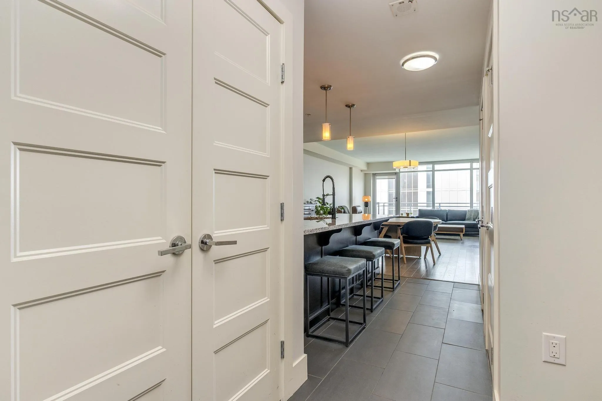 1006-15 Kings Wharf Place, Dartmouth, NS B2Y 0C2, 2 Bedrooms Bedrooms, ,2 BathroomsBathrooms,Residential,For Sale,Kings Wharf,202520359