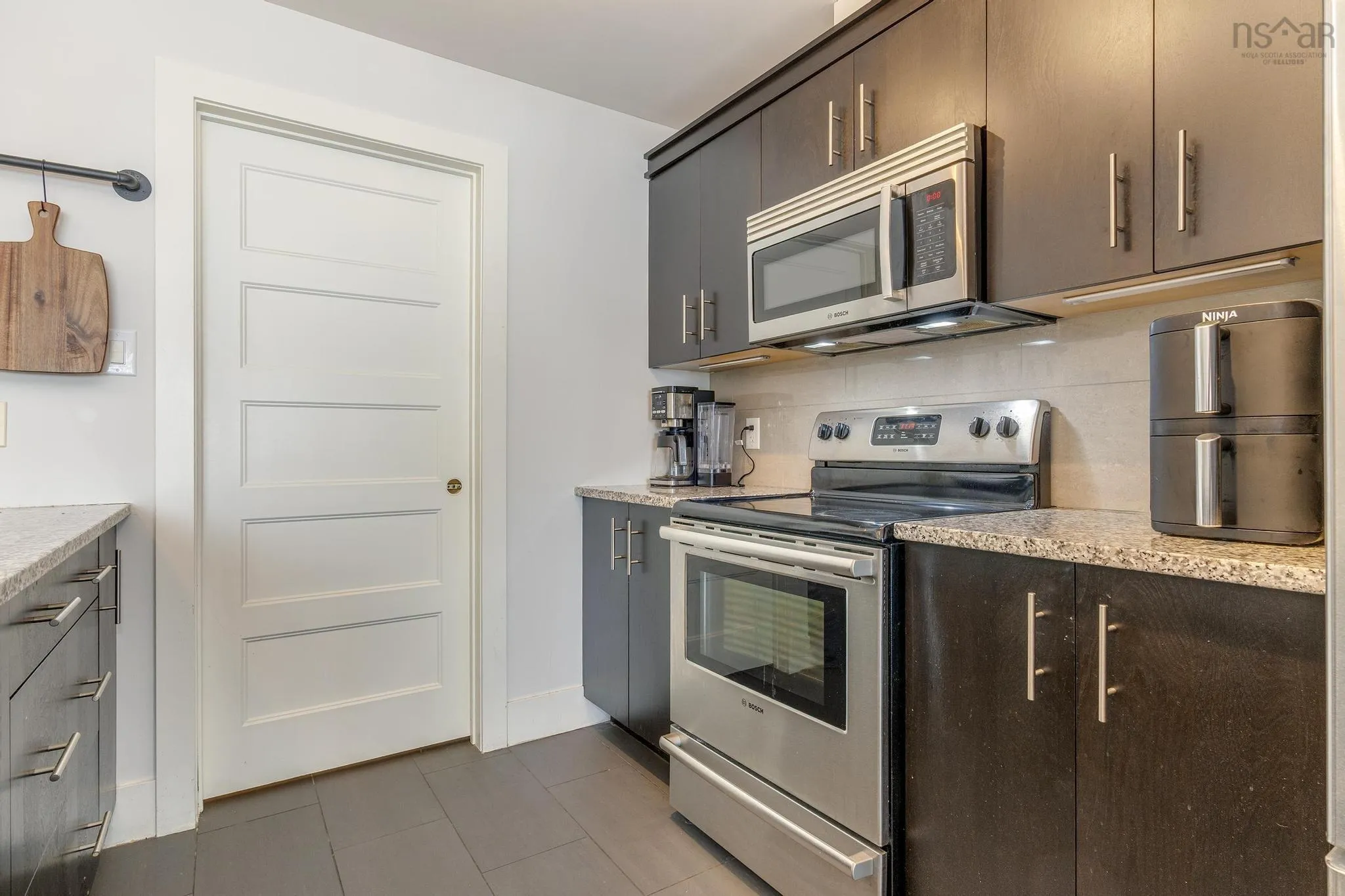 1006-15 Kings Wharf Place, Dartmouth, NS B2Y 0C2, 2 Bedrooms Bedrooms, ,2 BathroomsBathrooms,Residential,For Sale,Kings Wharf,202520359