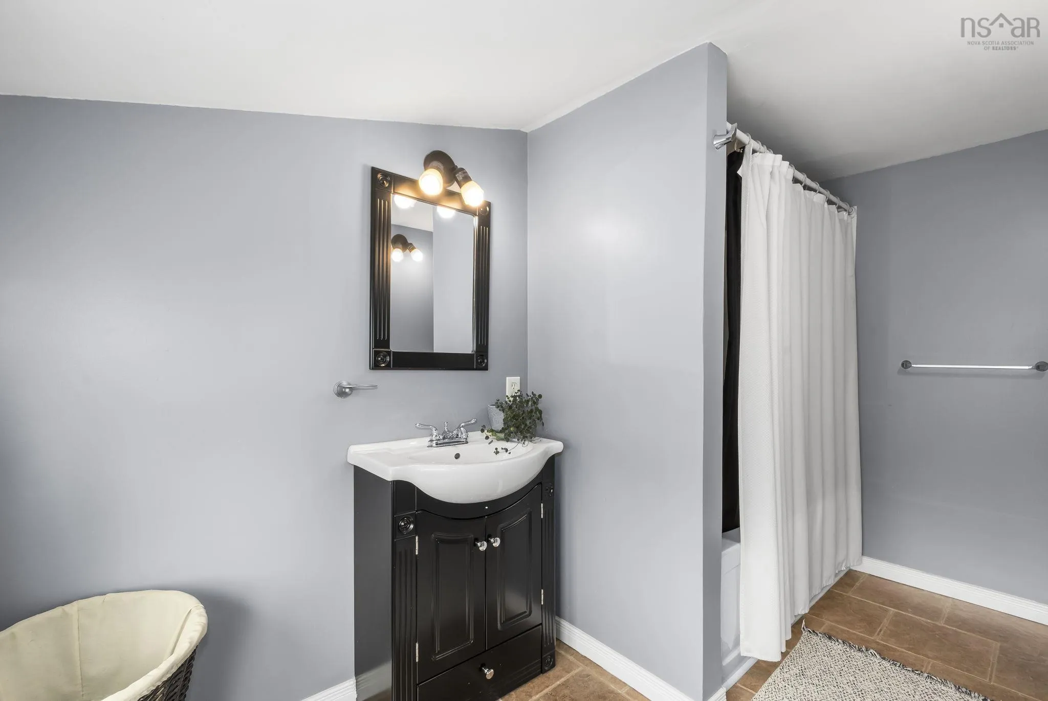 4450 Highway 1, Three Mile Plains, NS B0N 2T0, 3 Bedrooms Bedrooms, ,2 BathroomsBathrooms,Residential,For Sale,Highway 1,202521582