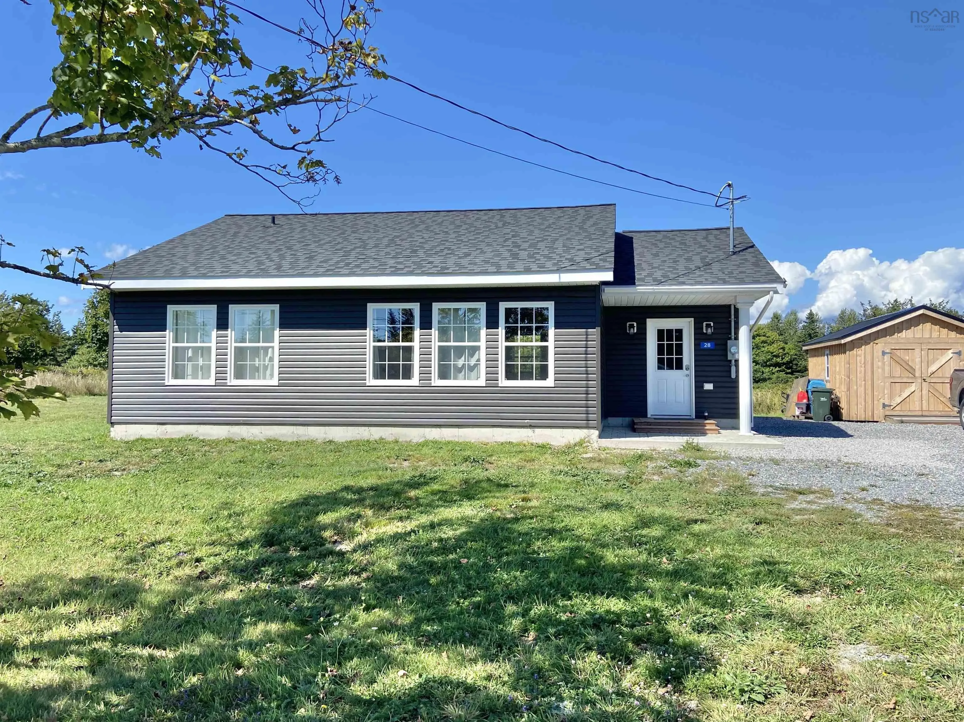 28 Franks Road, West Pubnico, NS B0W 3S0, 2 Bedrooms Bedrooms, ,2 BathroomsBathrooms,Residential,For Sale,Franks,202501061