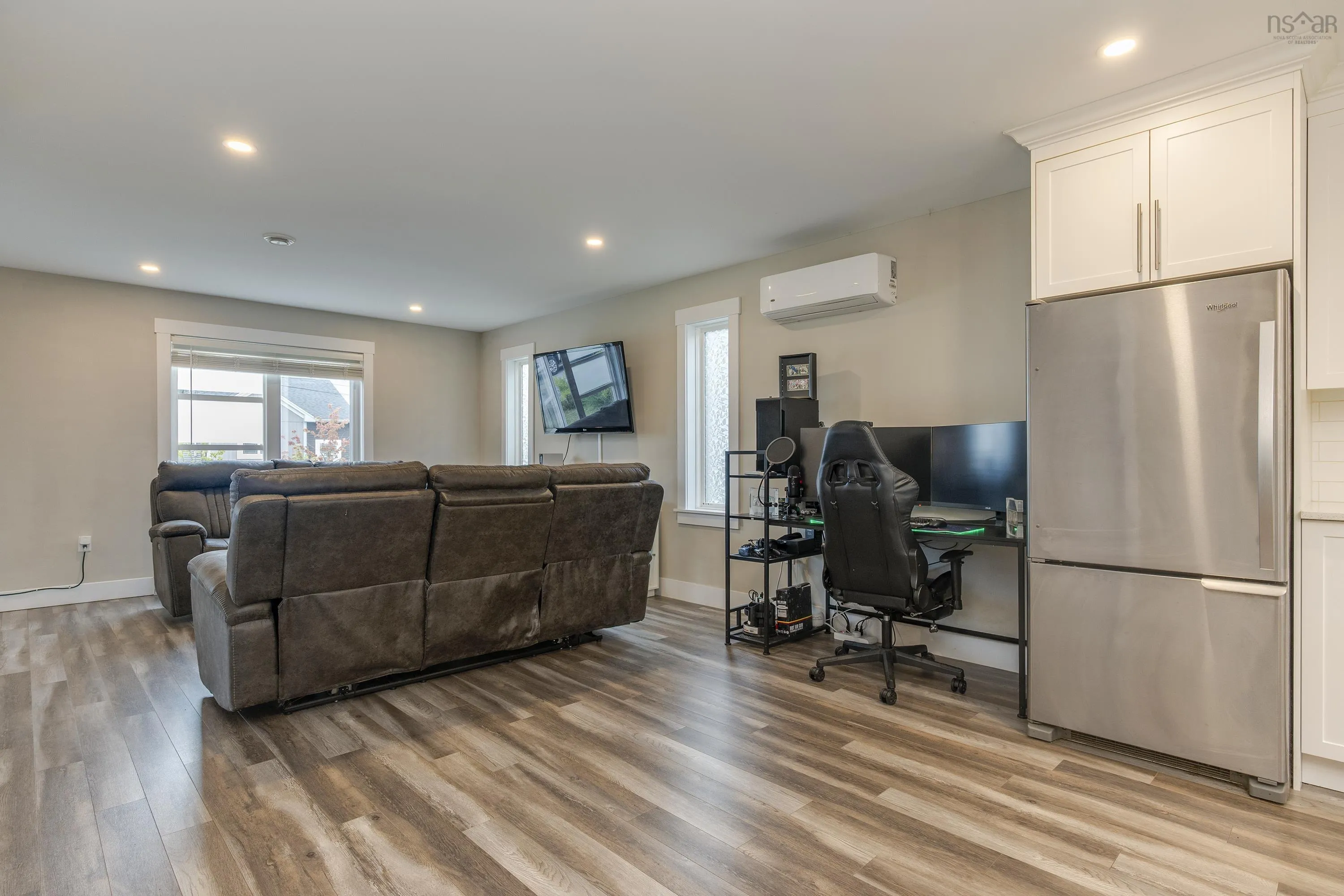 17 Boyne Court, Eastern Passage, NS B3G 0G9, 4 Bedrooms Bedrooms, ,4 BathroomsBathrooms,Residential,For Sale,Boyne,202520973