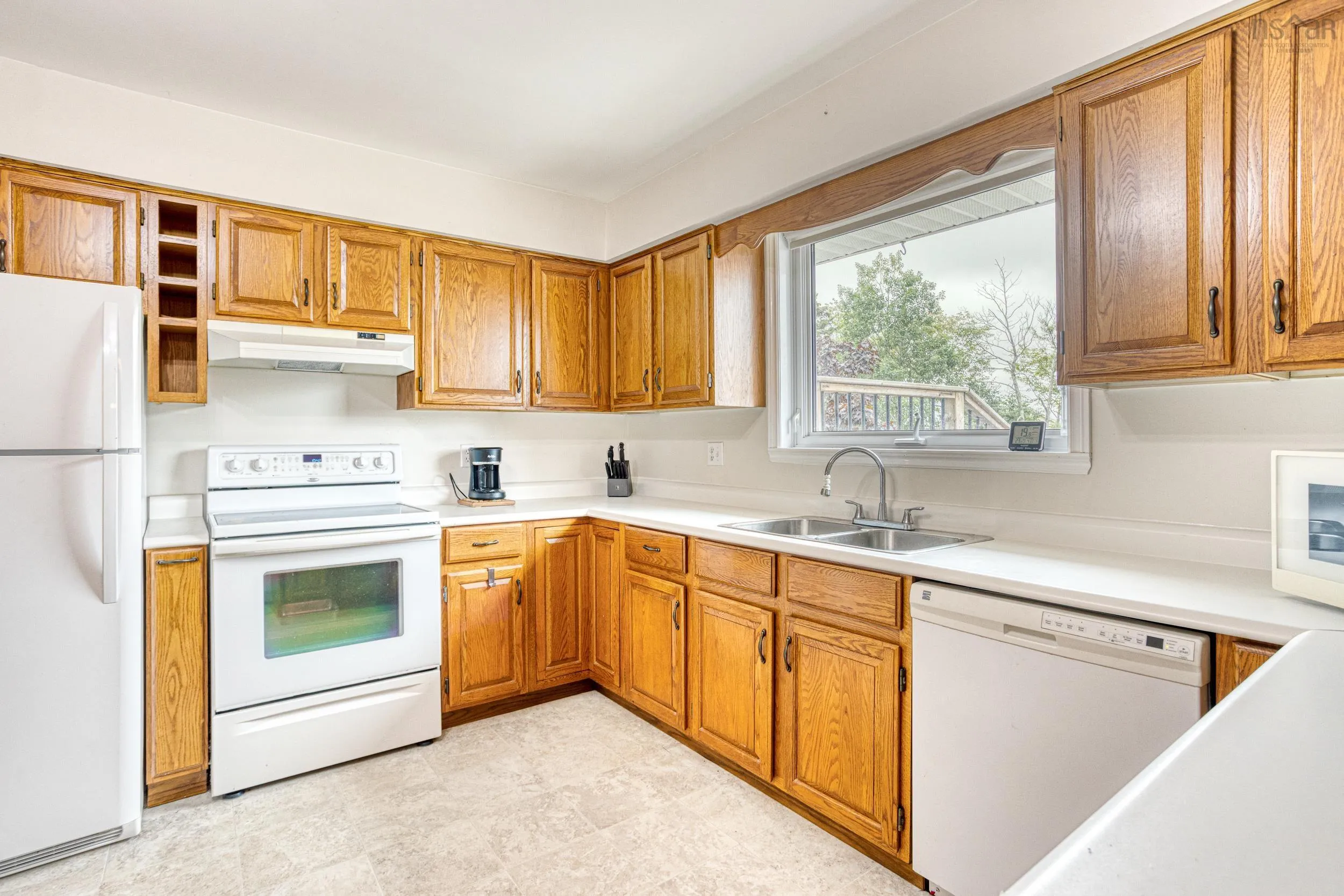 6 Eagle Lane, Cole Harbour, NS B2V 2G5, 4 Bedrooms Bedrooms, ,3 BathroomsBathrooms,Residential,For Sale,Eagle,202522050