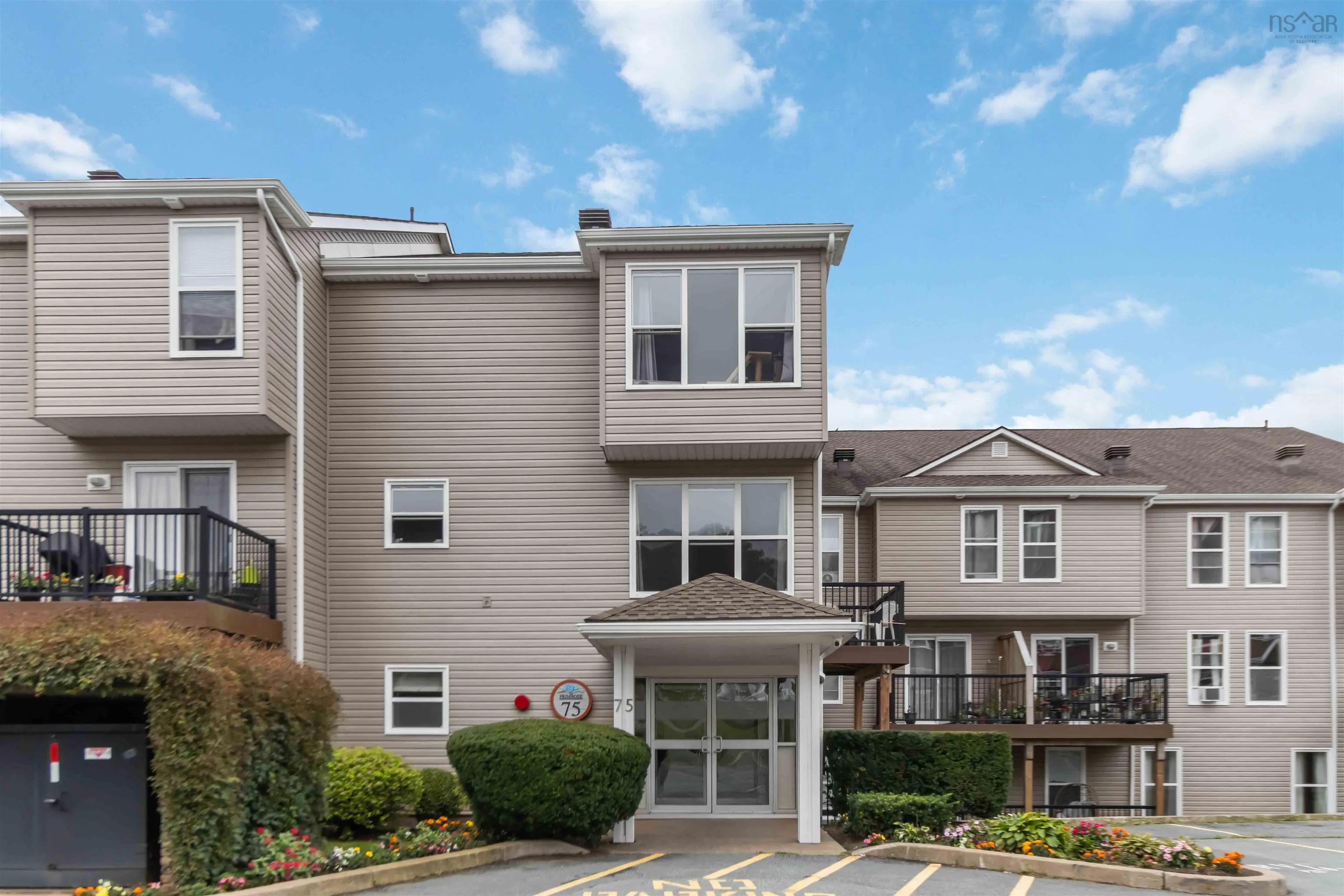 119-75 Collins Grove, Dartmouth, NS B2W 6B3, 2 Bedrooms Bedrooms, ,1 BathroomBathrooms,Residential,For Sale,Collins,202523168