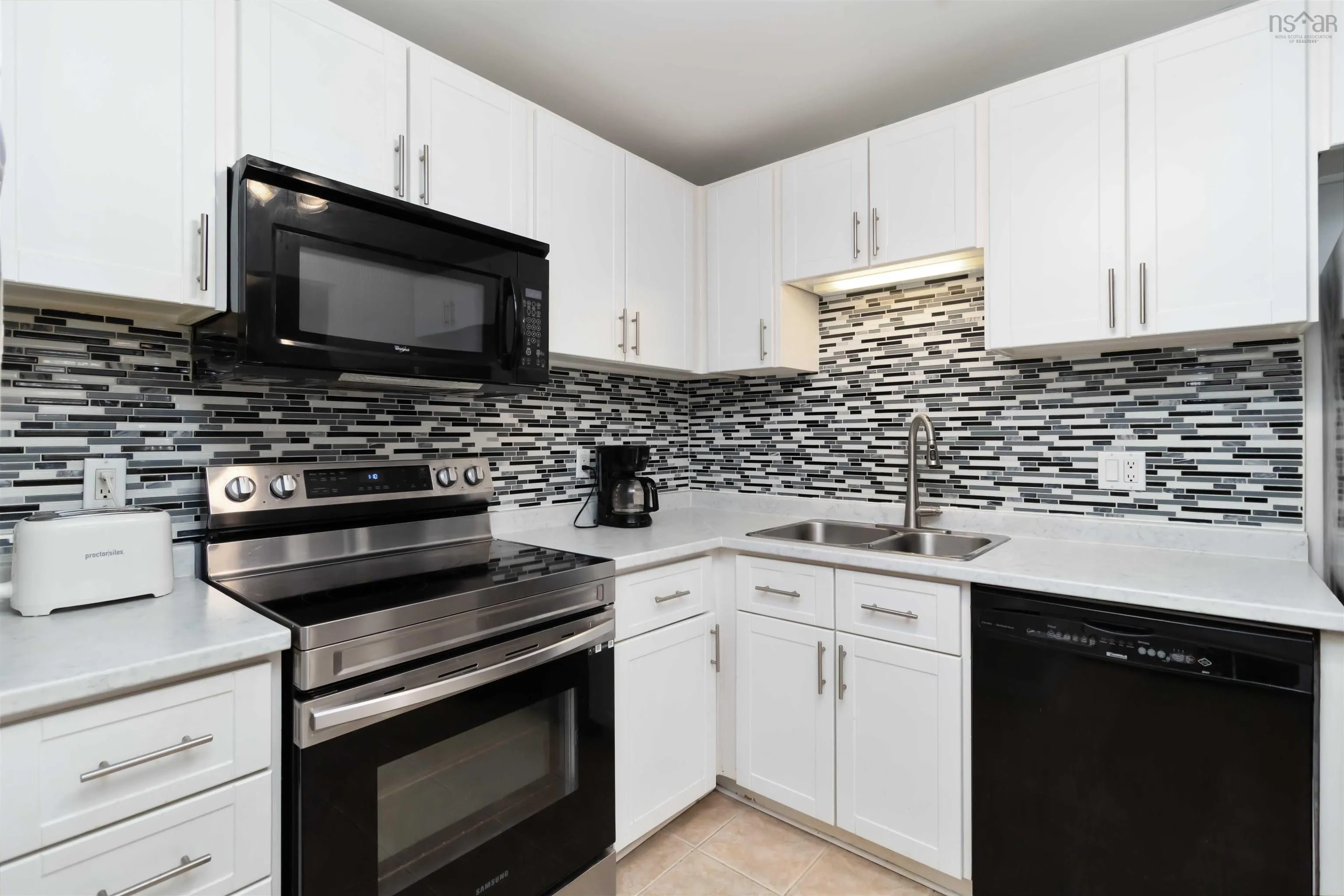 119-75 Collins Grove, Dartmouth, NS B2W 6B3, 2 Bedrooms Bedrooms, ,1 BathroomBathrooms,Residential,For Sale,Collins,202523168