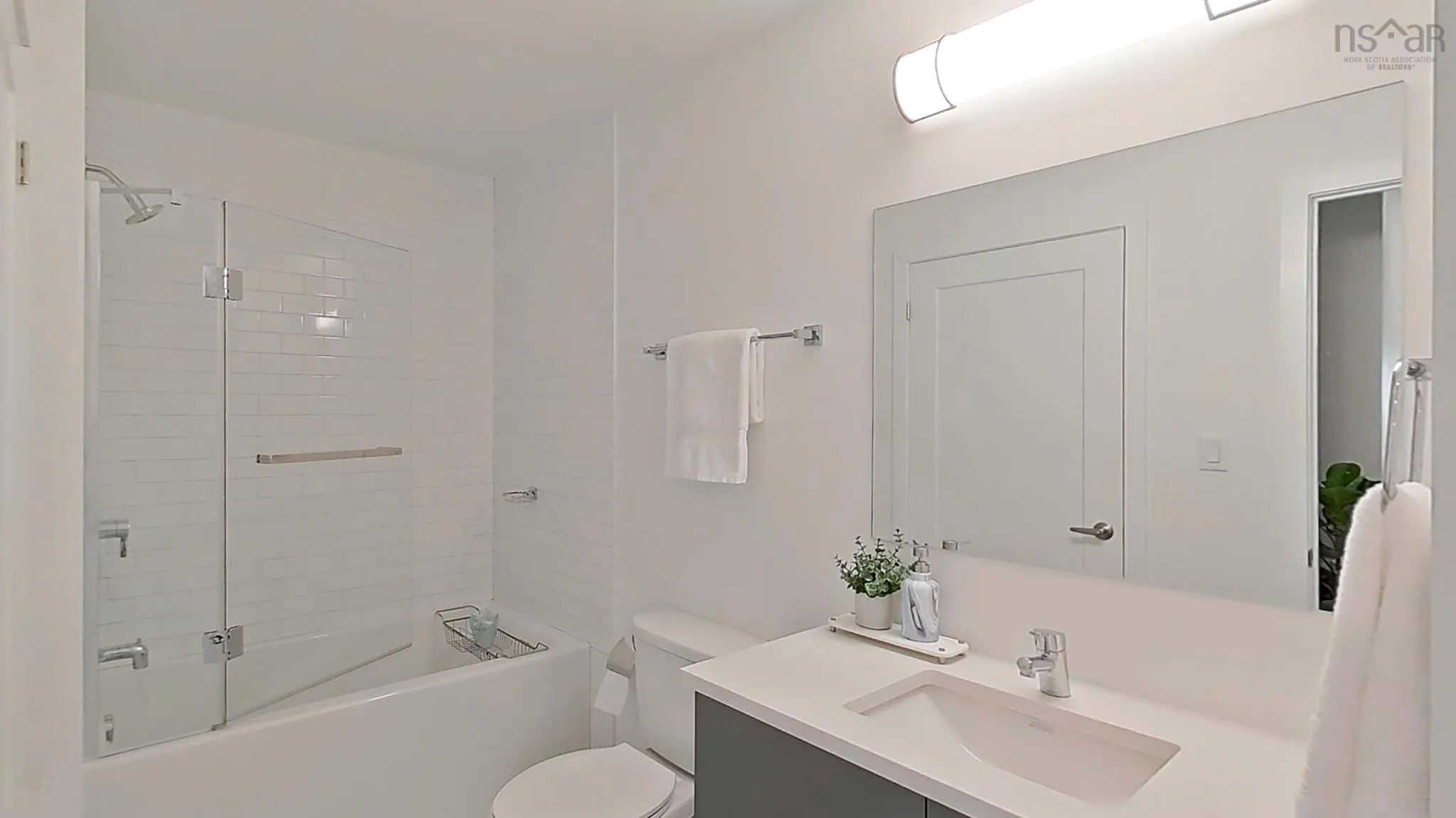 1205-72 Seapoint Road, Dartmouth, NS B3B 0R8, 2 Bedrooms Bedrooms, ,2 BathroomsBathrooms,Residential,For Sale,Seapoint,202525335