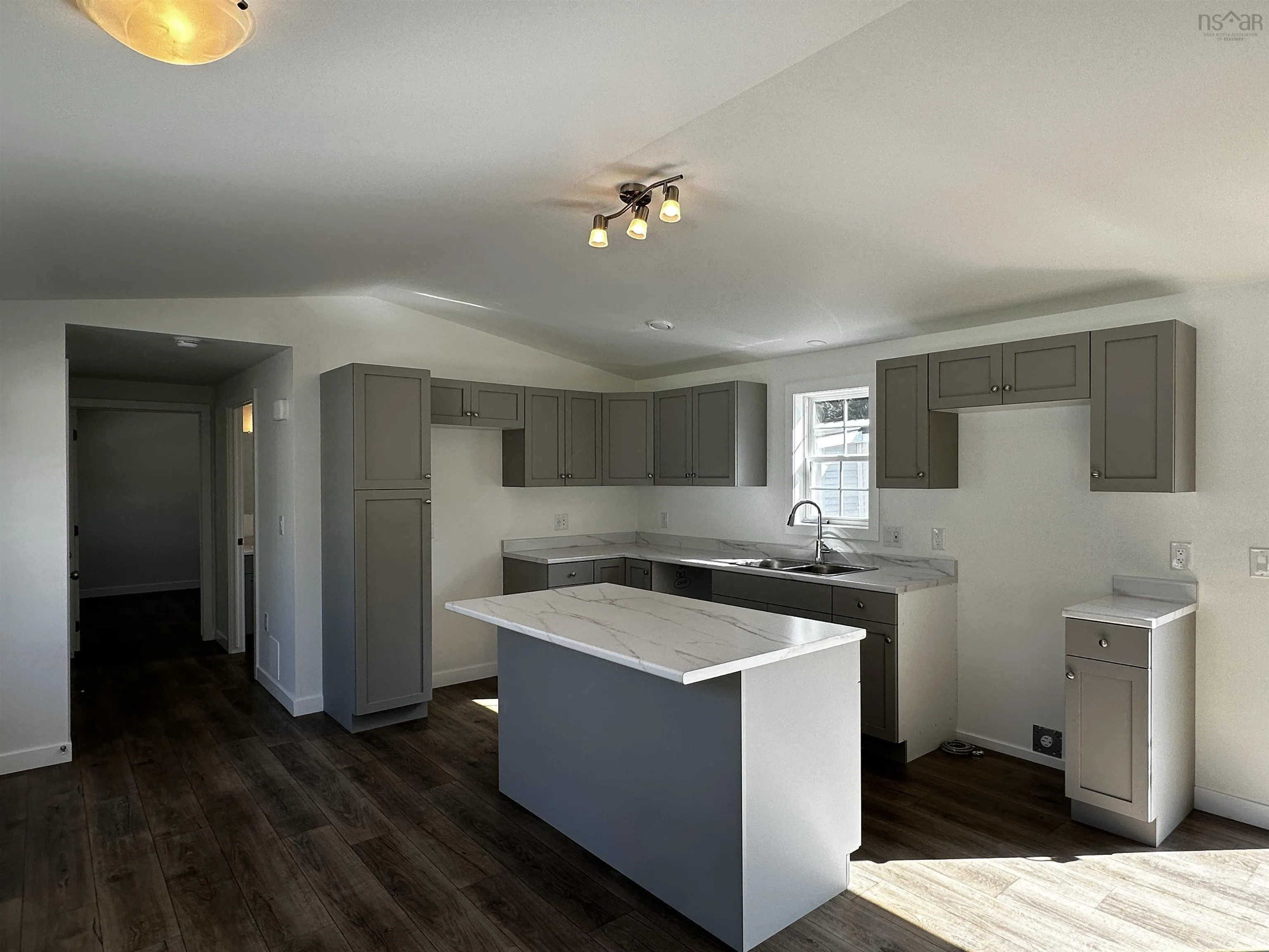 84 Homco Drive, New Minas, NS B4N 3Y5, 2 Bedrooms Bedrooms, ,1 BathroomBathrooms,Residential,For Sale,Homco,202522568