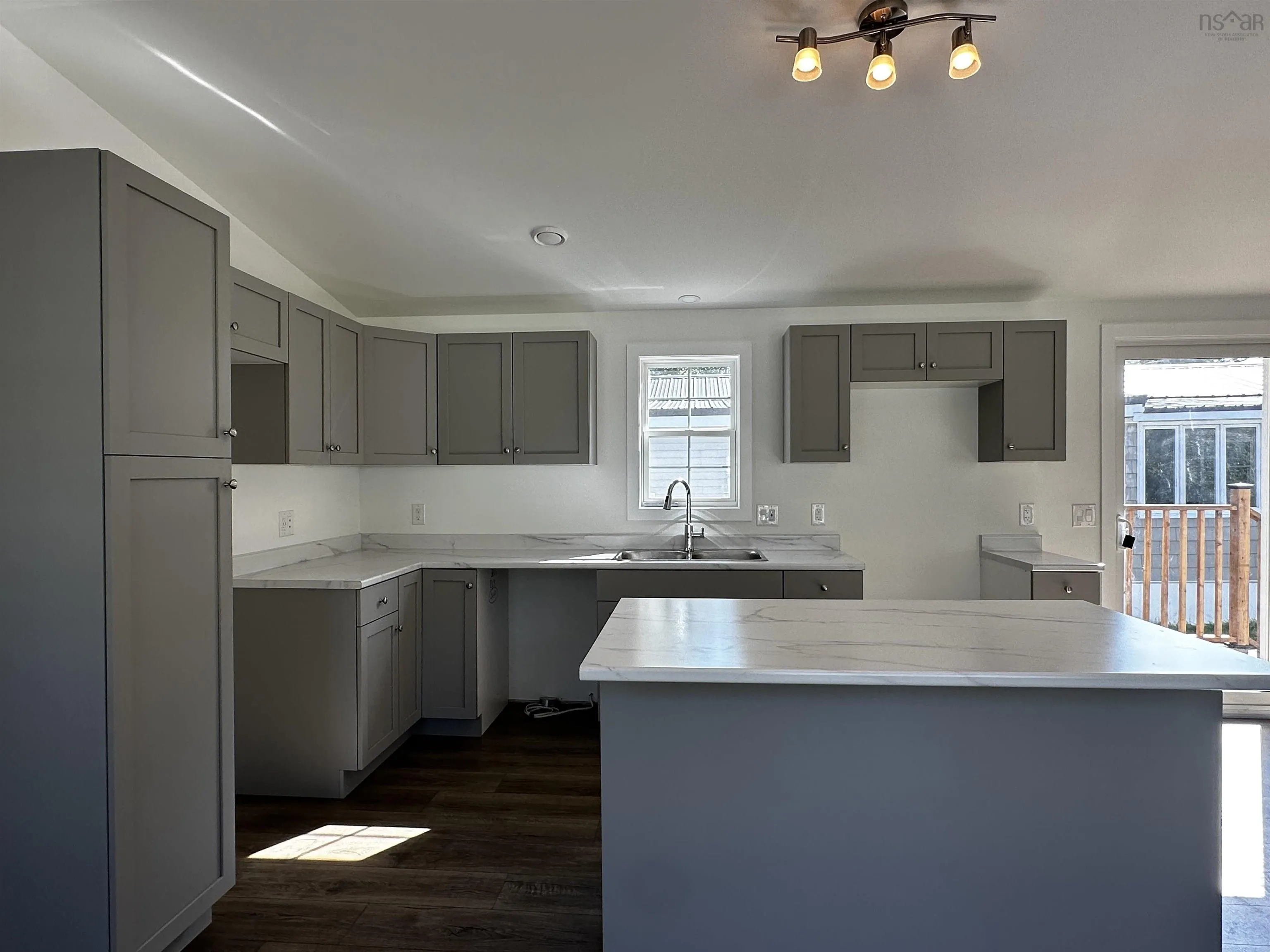 84 Homco Drive, New Minas, NS B4N 3Y5, 2 Bedrooms Bedrooms, ,1 BathroomBathrooms,Residential,For Sale,Homco,202522568