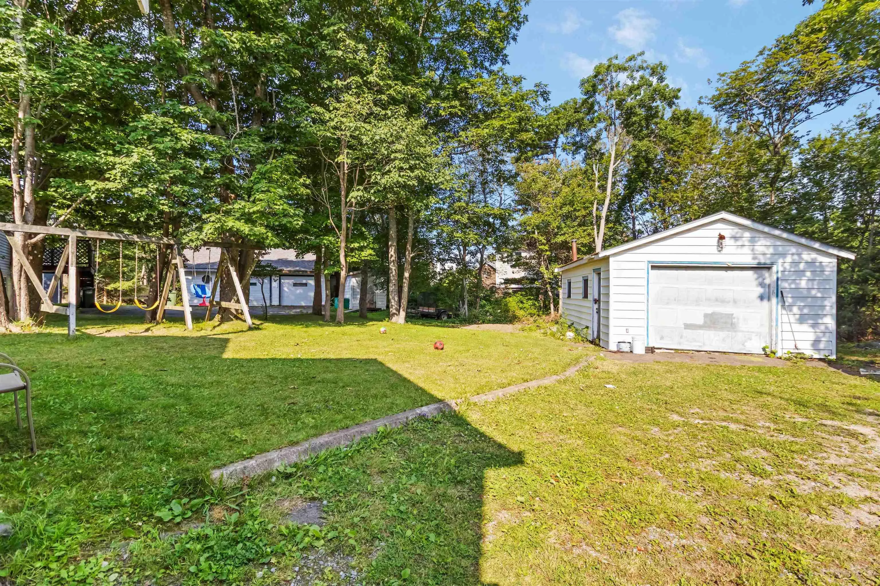 24 Levis Street, Halifax, NS B3R 1L9, 3 Bedrooms Bedrooms, ,1 BathroomBathrooms,Residential,For Sale,Levis,202519325