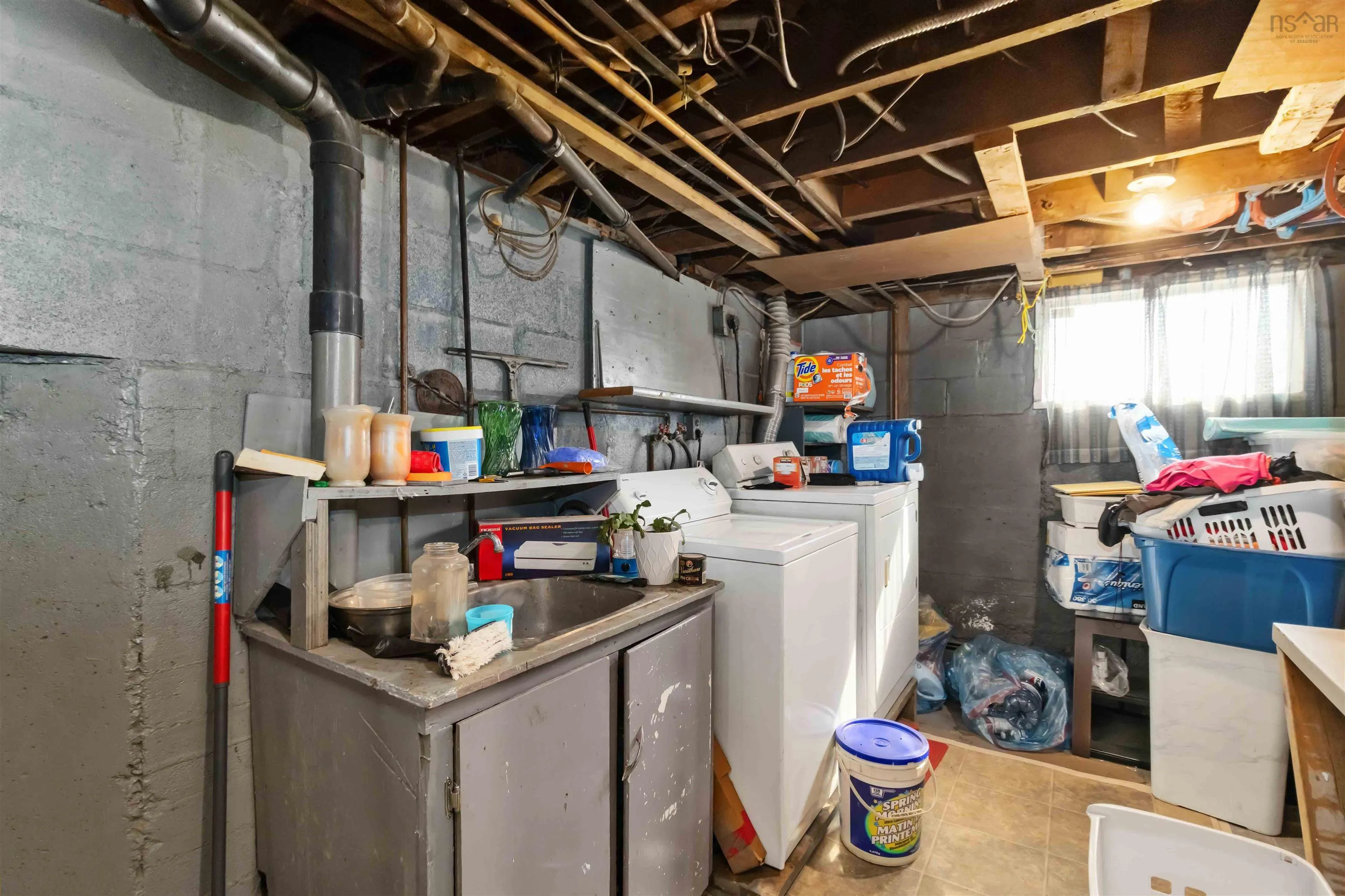 24 Levis Street, Halifax, NS B3R 1L9, 3 Bedrooms Bedrooms, ,1 BathroomBathrooms,Residential,For Sale,Levis,202519325