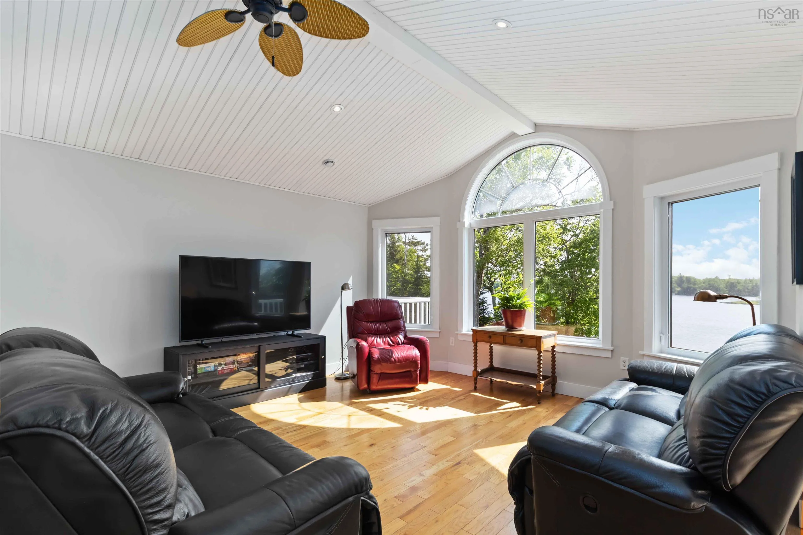 110 Oakridge Road, Mill Road, NS B0J 2M0, 2 Bedrooms Bedrooms, ,2 BathroomsBathrooms,Residential,For Sale,Oakridge,202515092