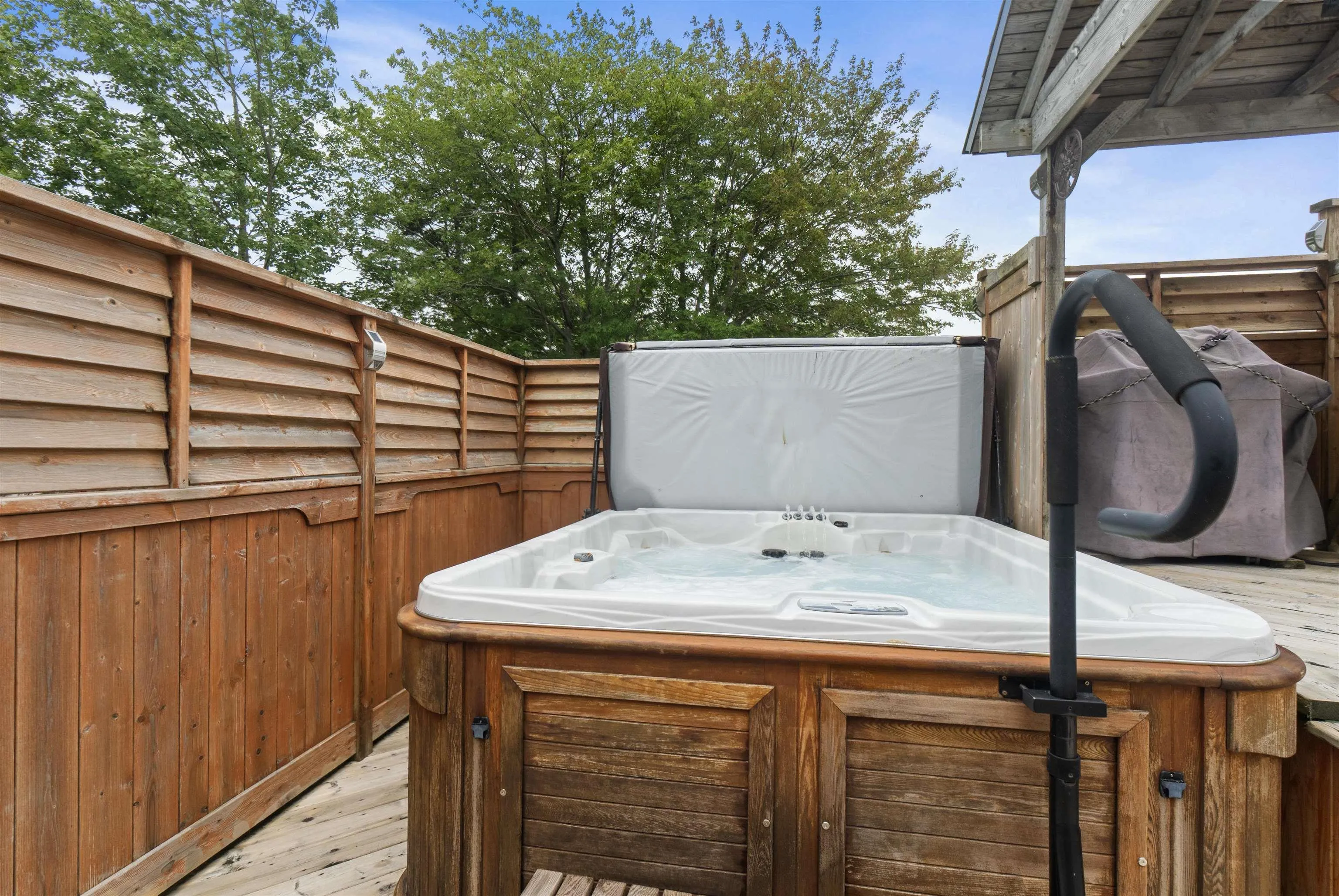 15 Wilton Crescent, Cole Harbour, NS B2V 2S9, 4 Bedrooms Bedrooms, ,2 BathroomsBathrooms,Residential,For Sale,Wilton,202521730