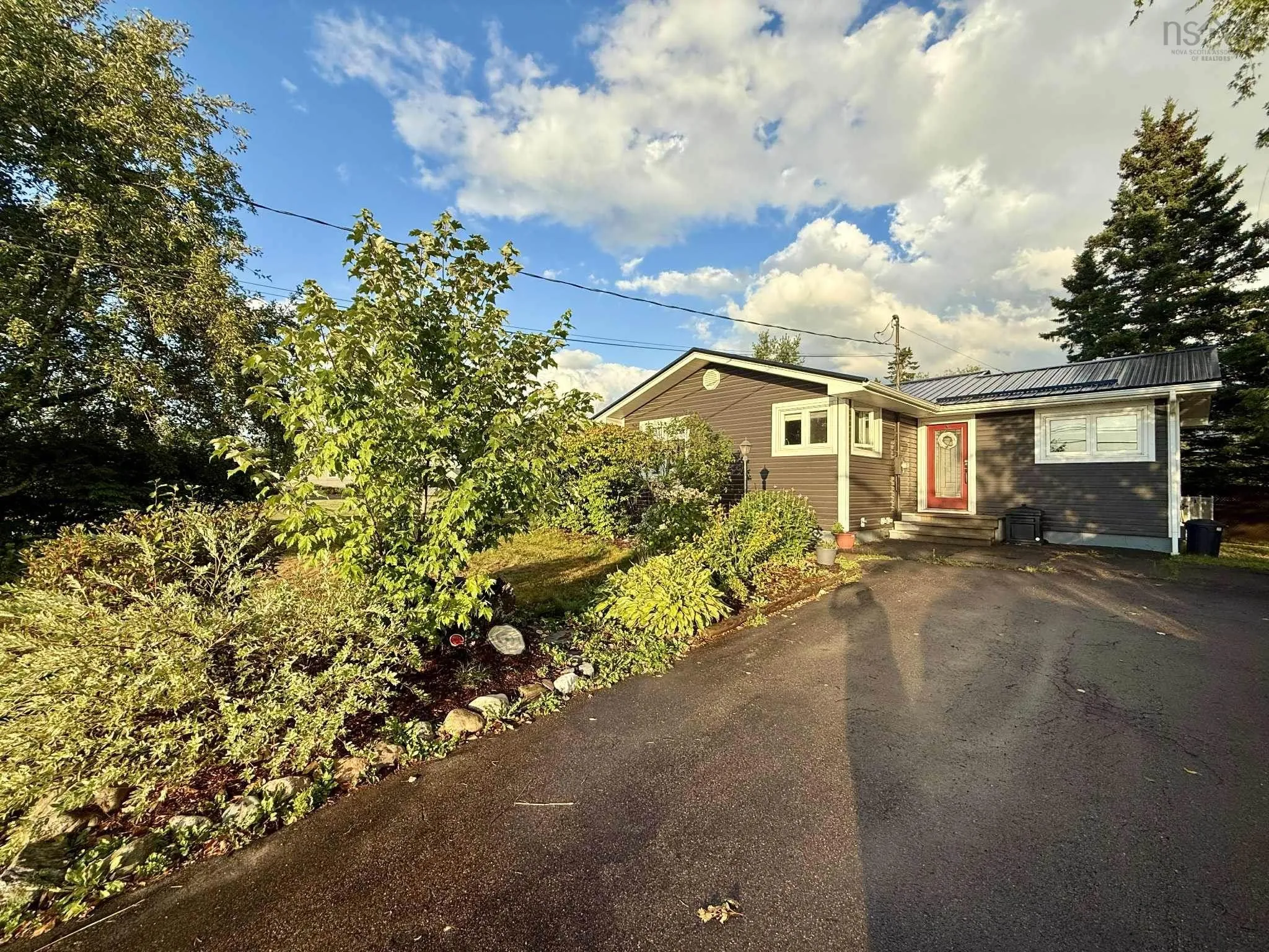 773 Highway 2, Brookfield, NS B0N 1C0, 3 Bedrooms Bedrooms, ,3 BathroomsBathrooms,Residential,For Sale,Highway 2,202523652