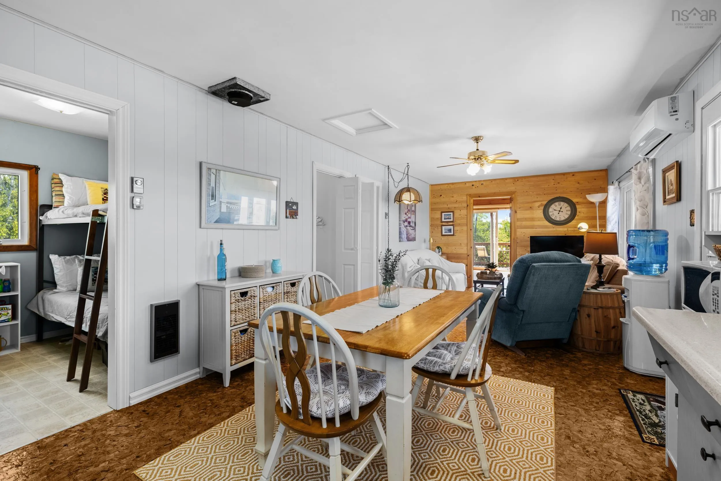20 Macknight Lane, Seafoam, NS B0K 1N0, 4 Bedrooms Bedrooms, ,2 BathroomsBathrooms,Residential,For Sale,Macknight,202522809