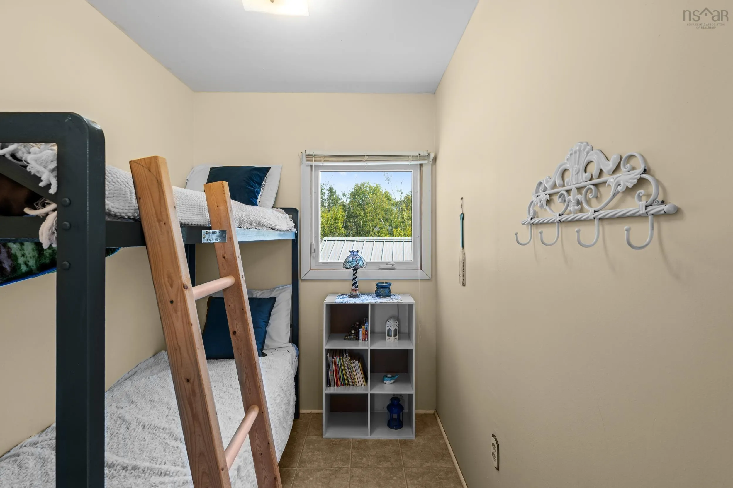 20 Macknight Lane, Seafoam, NS B0K 1N0, 4 Bedrooms Bedrooms, ,2 BathroomsBathrooms,Residential,For Sale,Macknight,202522809