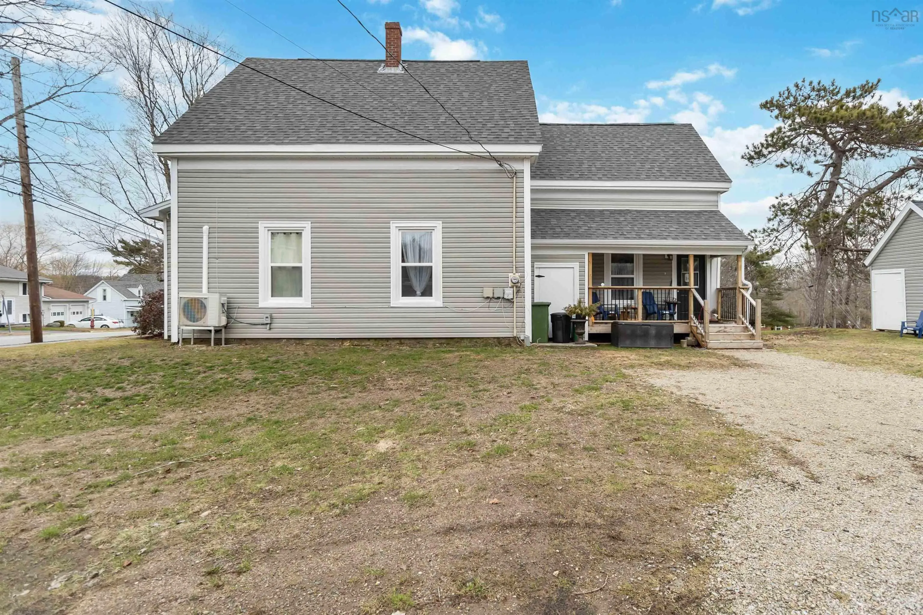 43 Jubilee Road, Bridgewater Ns B4v 2a3, 4 Bedrooms Bedrooms, ,2 BathroomsBathrooms,Residential,For Sale,Jubilee,202506883