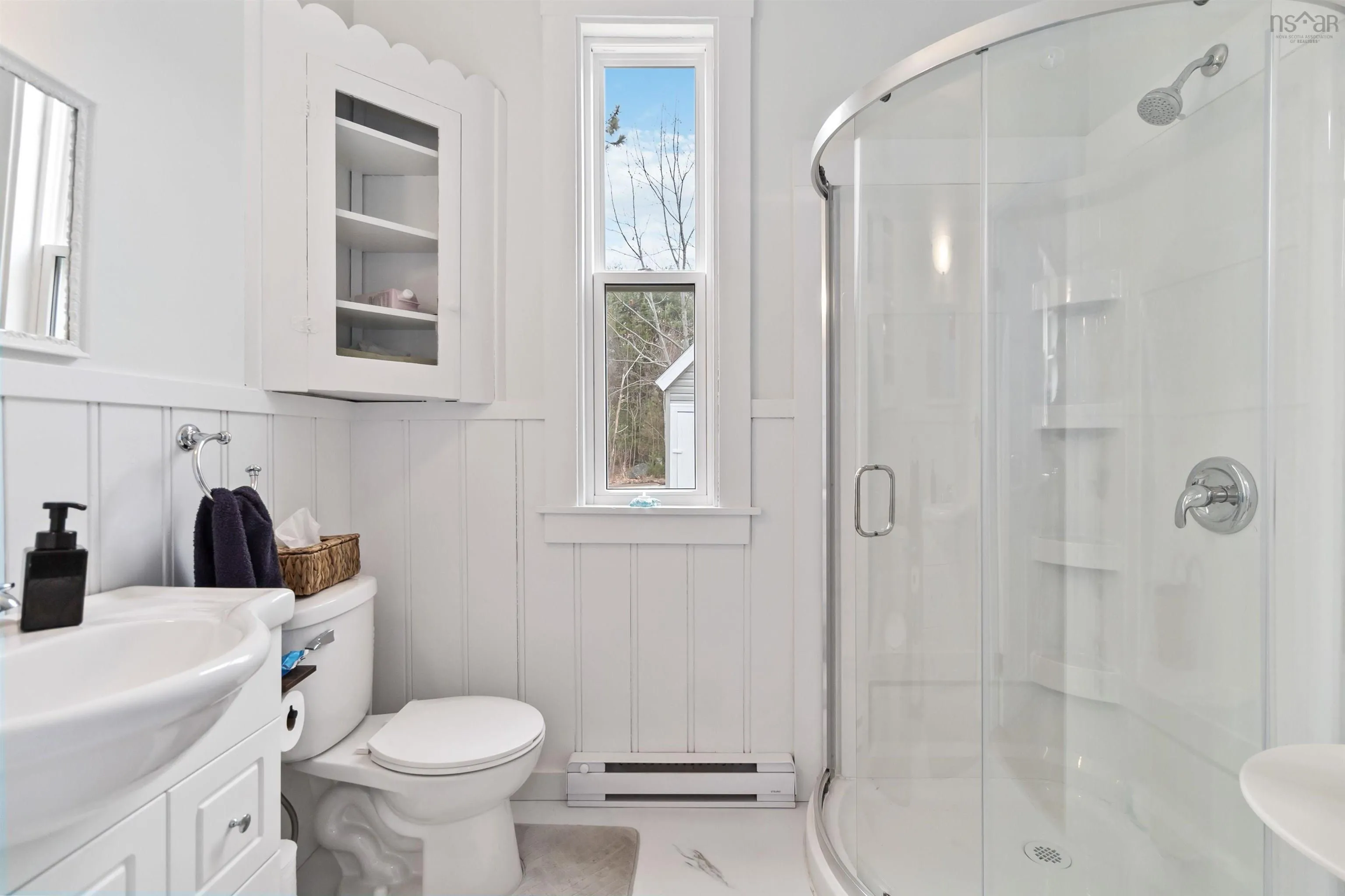 43 Jubilee Road, Bridgewater Ns B4v 2a3, 4 Bedrooms Bedrooms, ,2 BathroomsBathrooms,Residential,For Sale,Jubilee,202506883