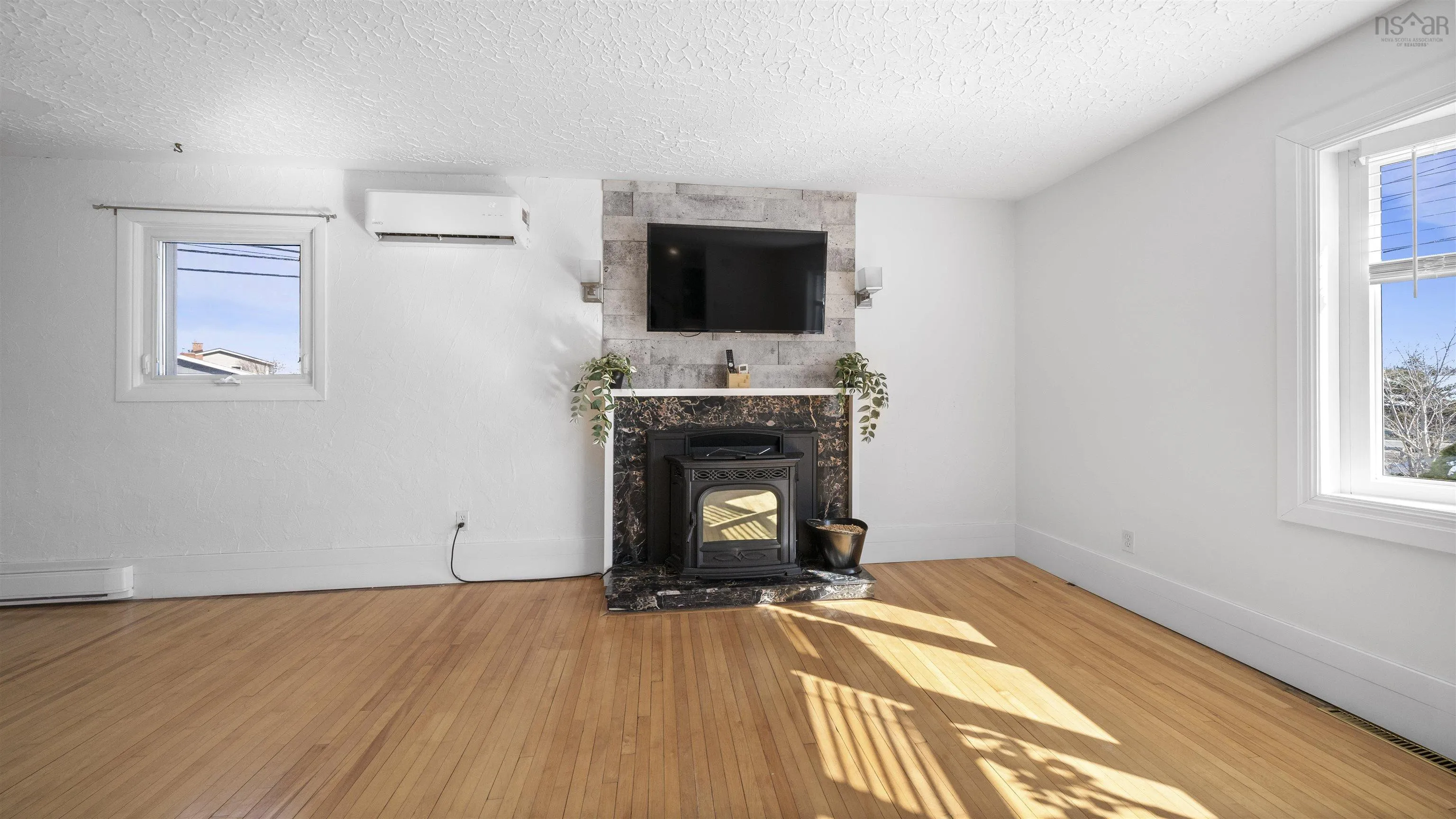 40 Harris Road, Dartmouth Ns B2y 3j5, 5 Bedrooms Bedrooms, ,3 BathroomsBathrooms,Residential,For Sale,Harris,202507634