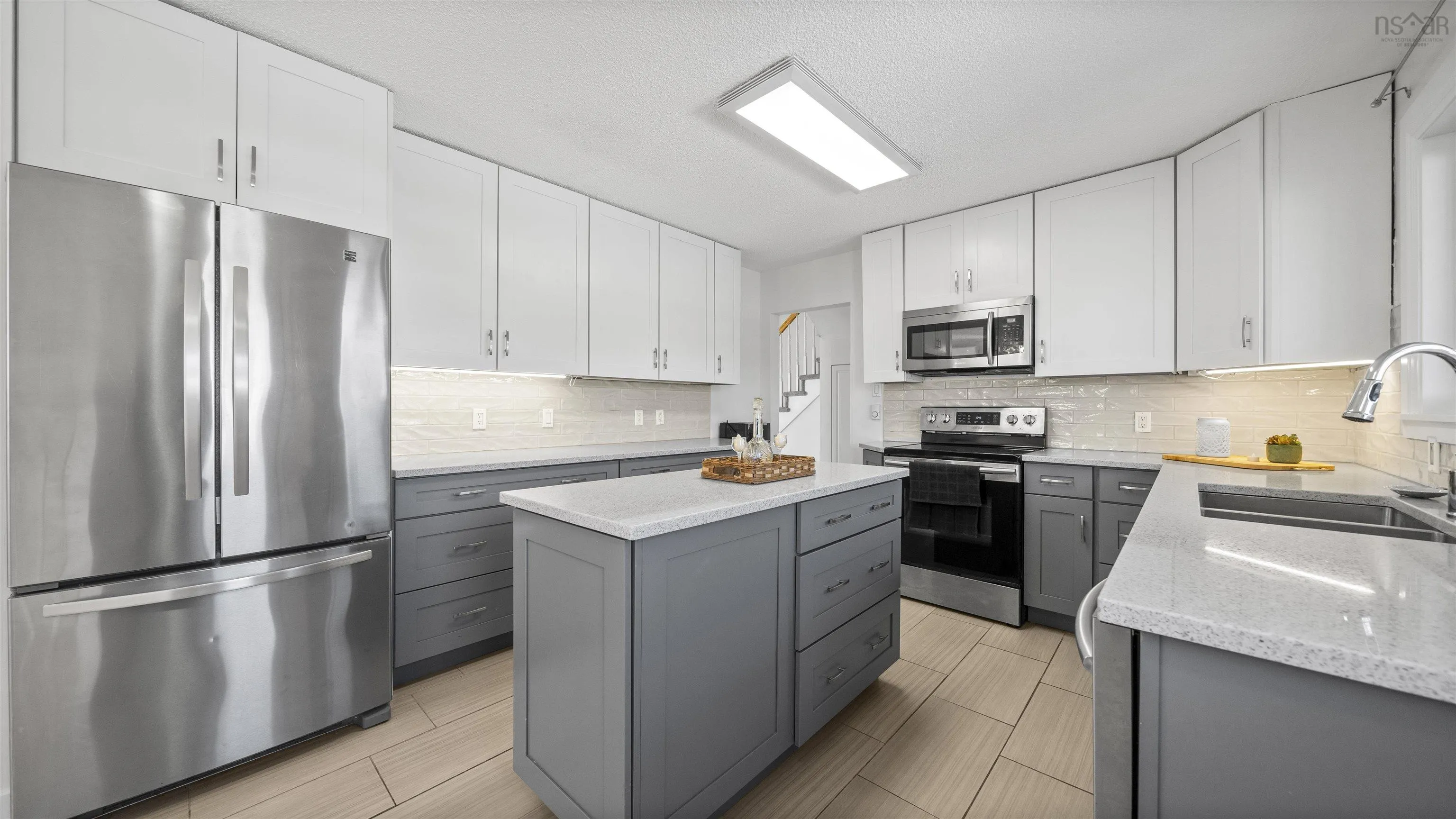 40 Harris Road, Dartmouth Ns B2y 3j5, 5 Bedrooms Bedrooms, ,3 BathroomsBathrooms,Residential,For Sale,Harris,202507634