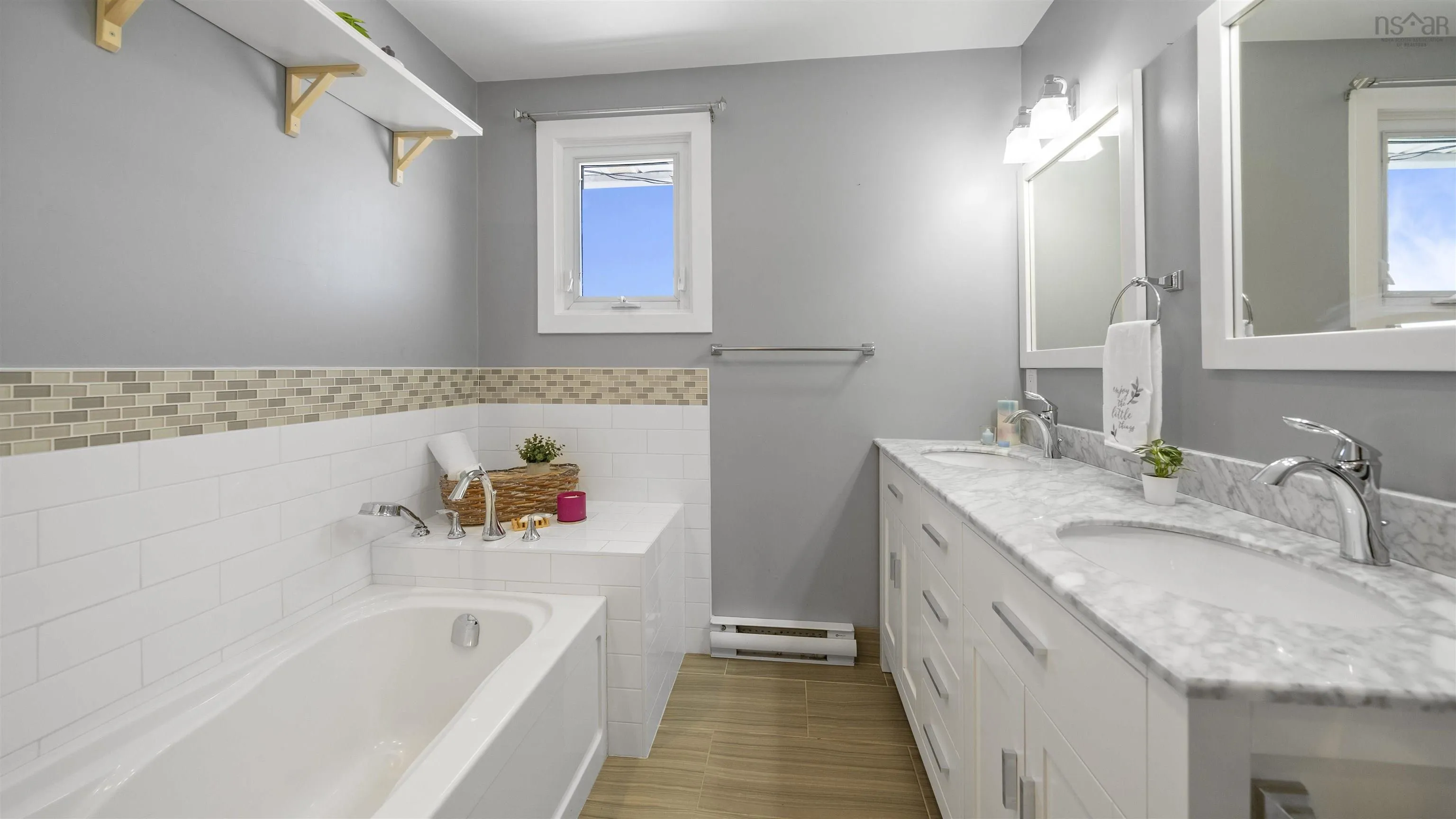 40 Harris Road, Dartmouth Ns B2y 3j5, 5 Bedrooms Bedrooms, ,3 BathroomsBathrooms,Residential,For Sale,Harris,202507634
