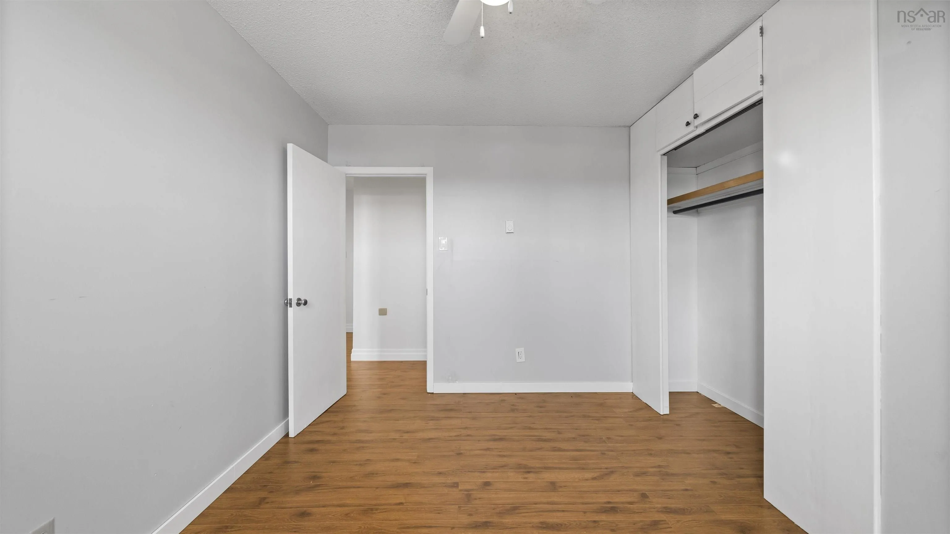 40 Harris Road, Dartmouth Ns B2y 3j5, 5 Bedrooms Bedrooms, ,3 BathroomsBathrooms,Residential,For Sale,Harris,202507634