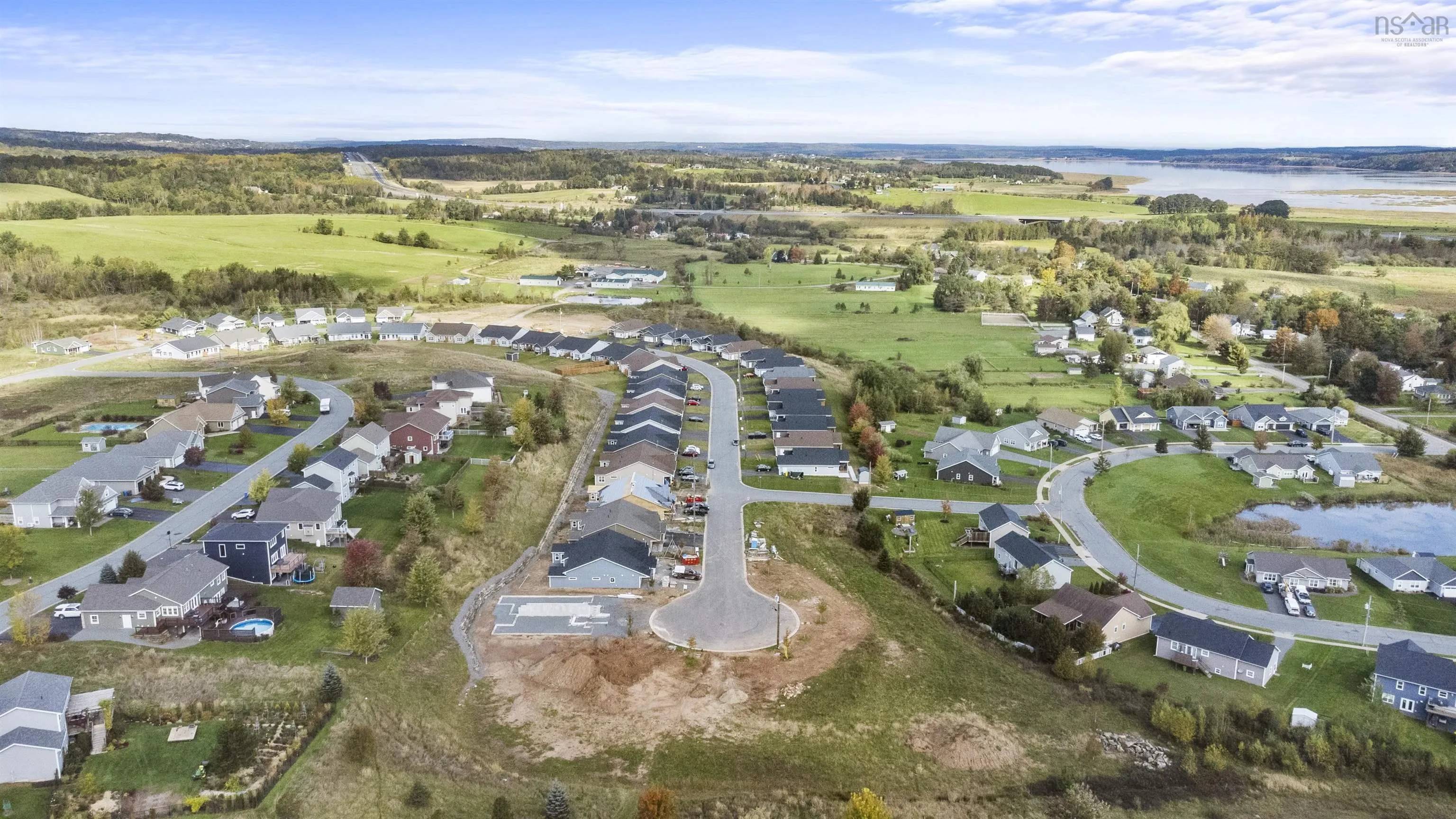 14 Goldenrod Court, Falmouth, NS B0N 1L0, 2 Bedrooms Bedrooms, ,2 BathroomsBathrooms,Residential,For Sale,Goldenrod,202522119