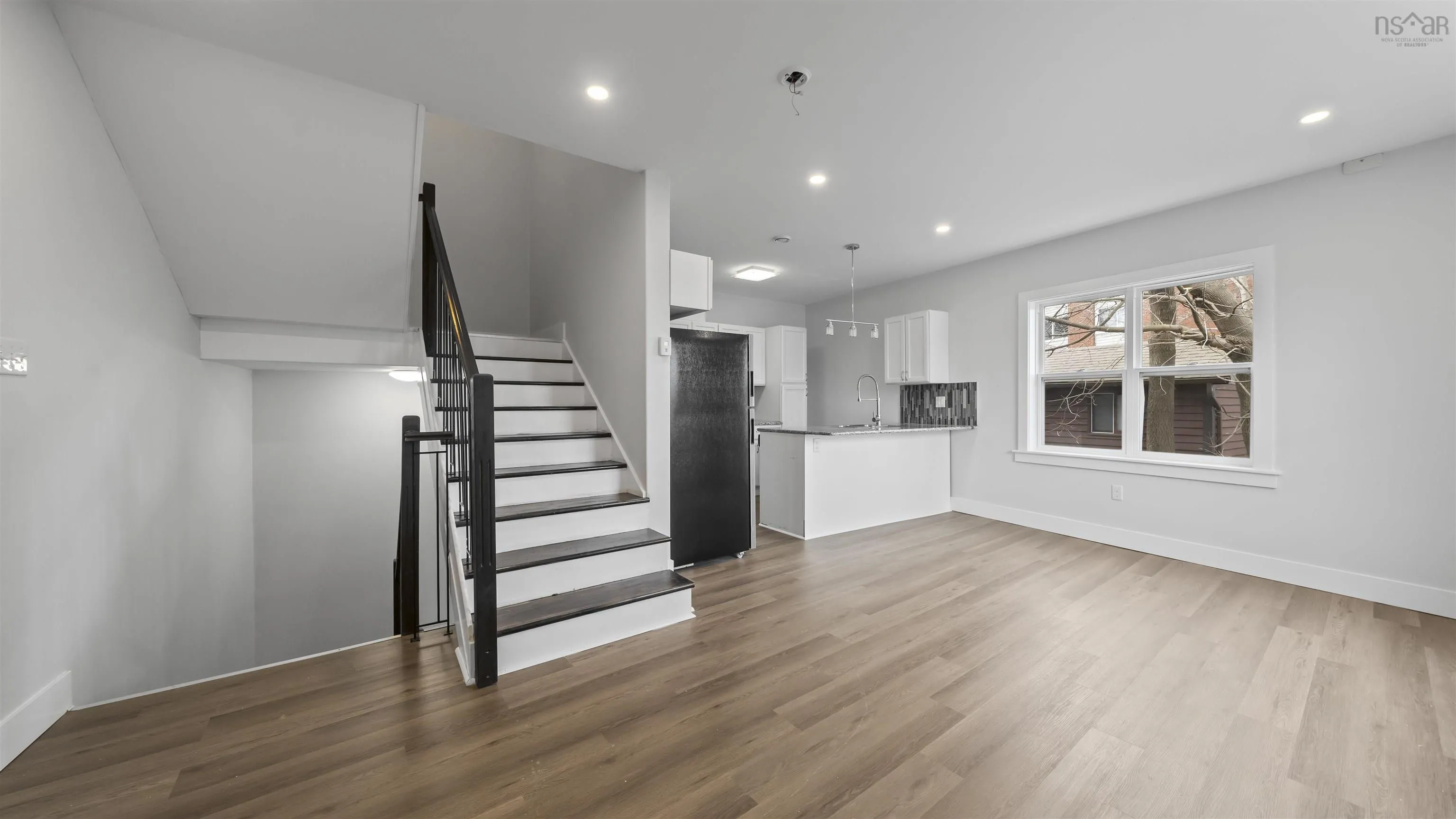 3461 Windsor Street, Halifax Ns B3k 5g5, 9 Bedrooms Bedrooms, ,Residential Income,For Sale,Windsor,202509760