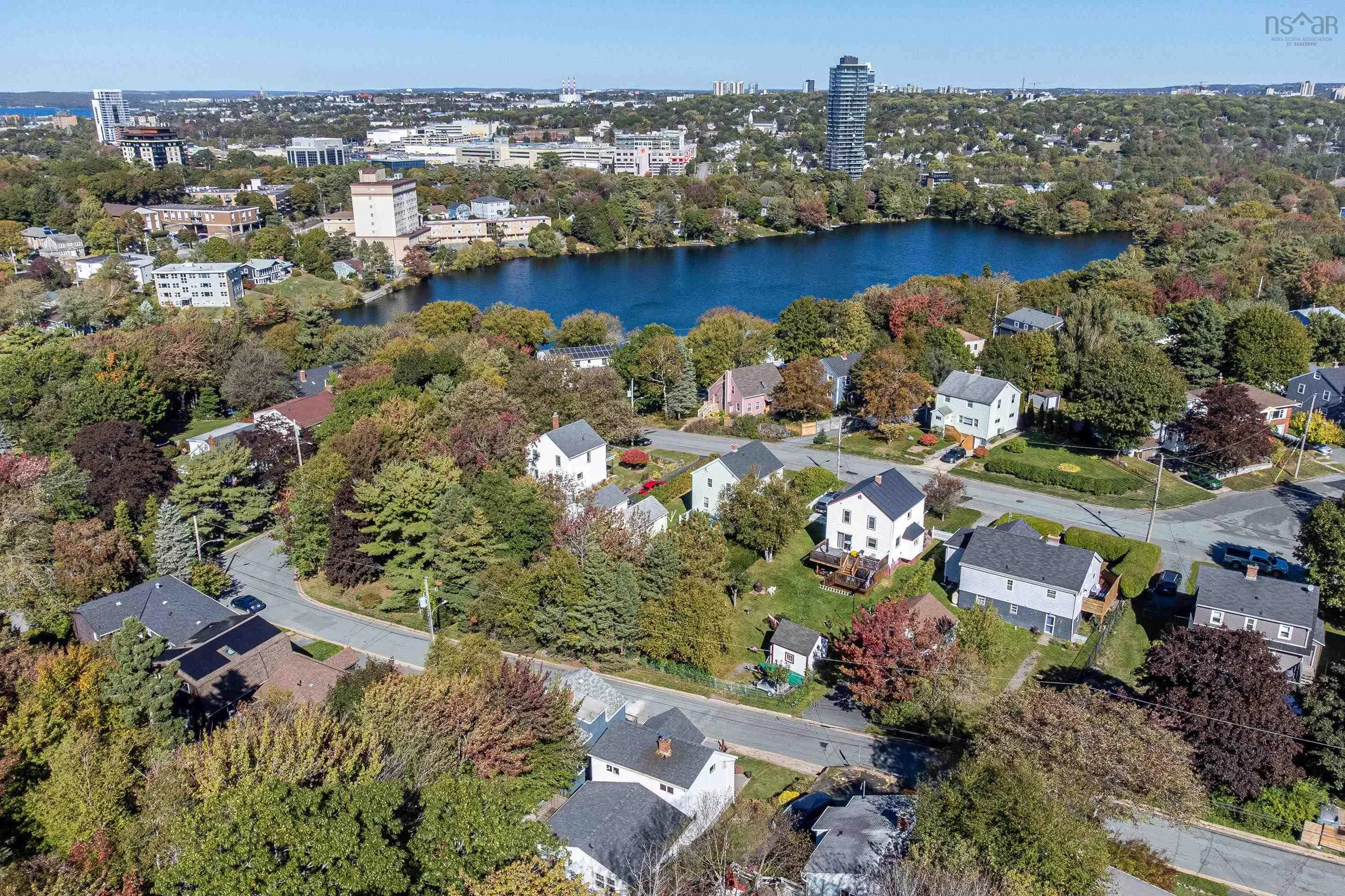 24 Lynn Road, Halifax, NS B3N 1S4, 3 Bedrooms Bedrooms, ,1 BathroomBathrooms,Residential,For Sale,Lynn,202525172