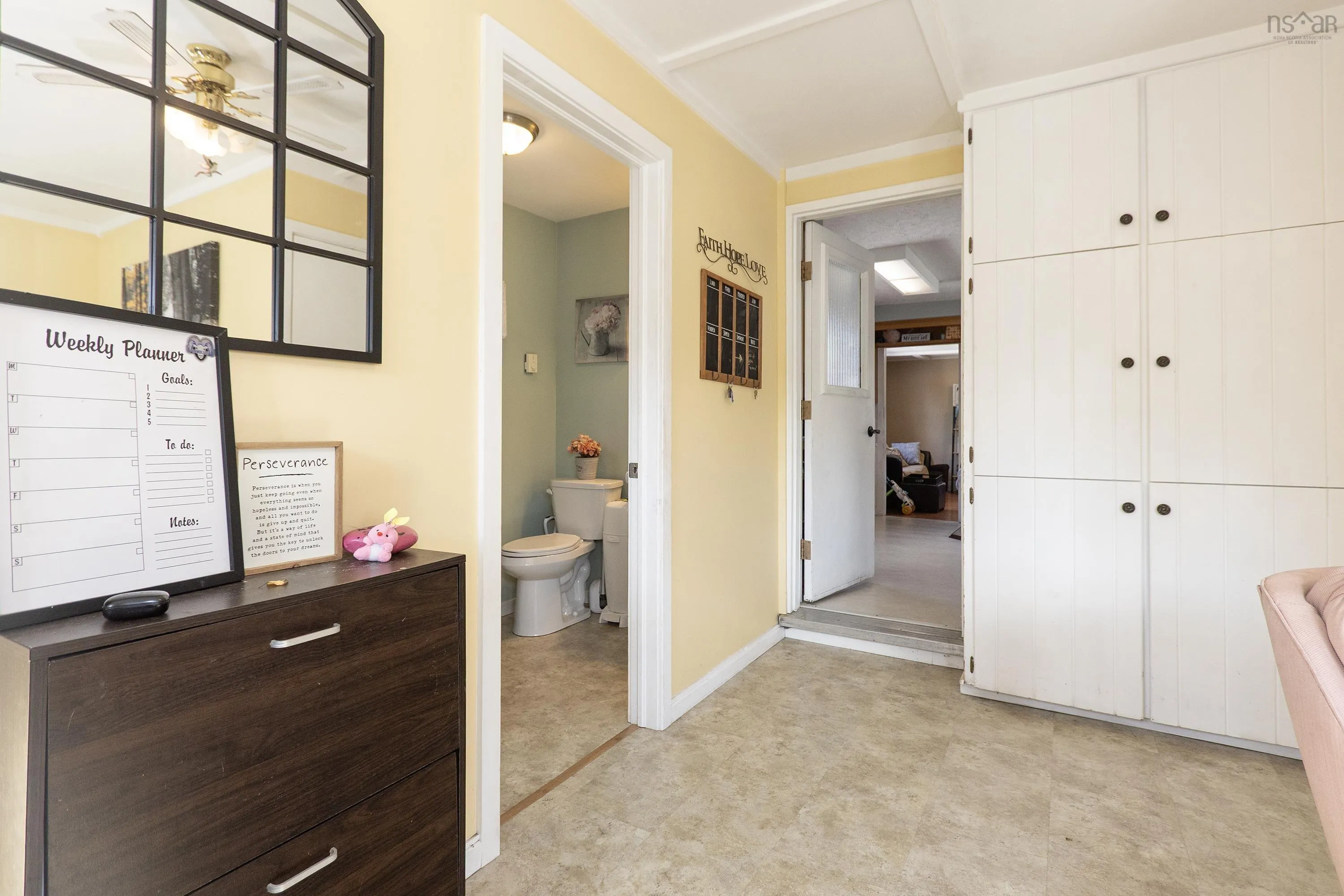 10 Minto Street, Amherst, NS B4H 1H2, 3 Bedrooms Bedrooms, ,2 BathroomsBathrooms,Residential,For Sale,Minto,202518416