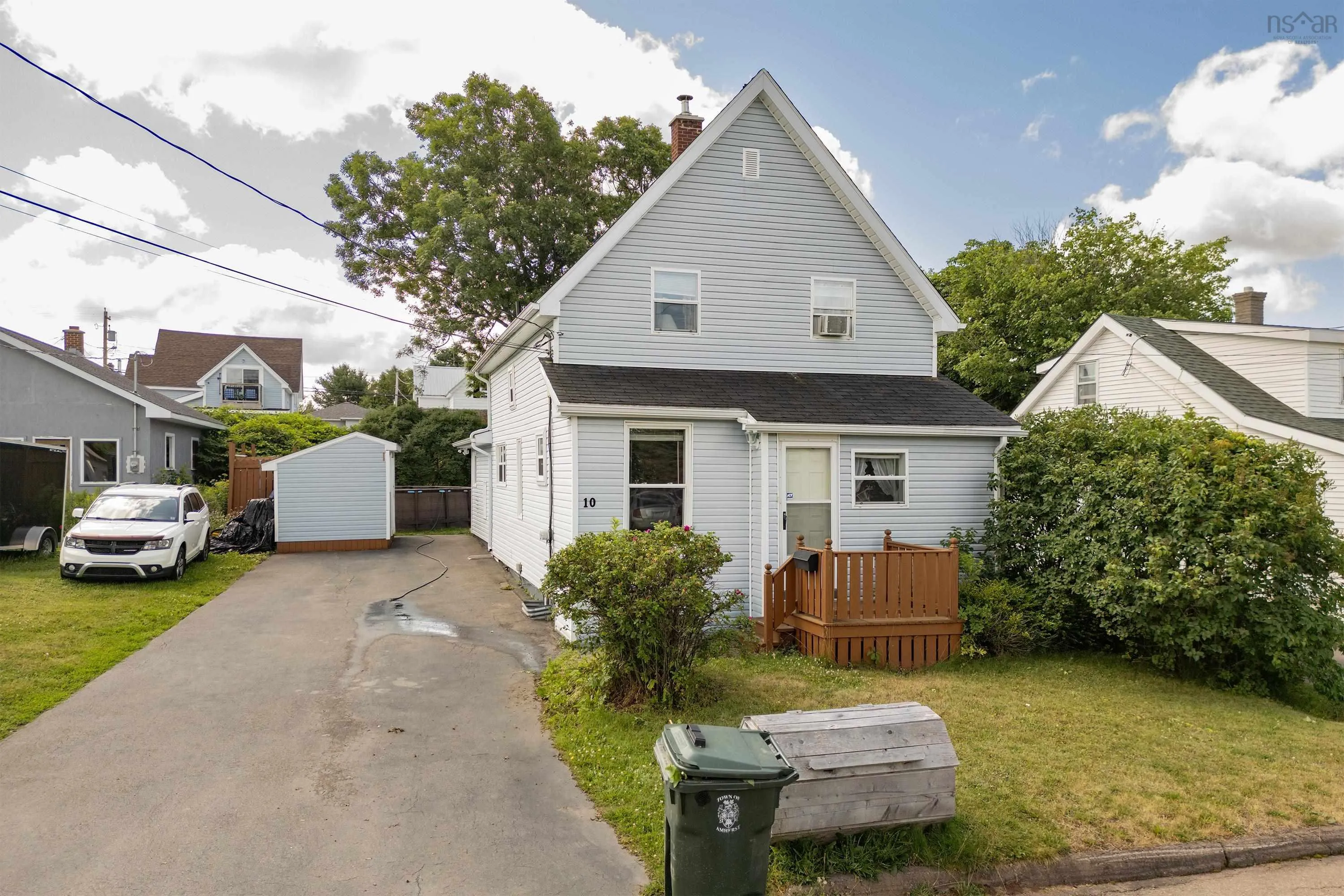 10 Minto Street, Amherst, NS B4H 1H2, 3 Bedrooms Bedrooms, ,2 BathroomsBathrooms,Residential,For Sale,Minto,202518416