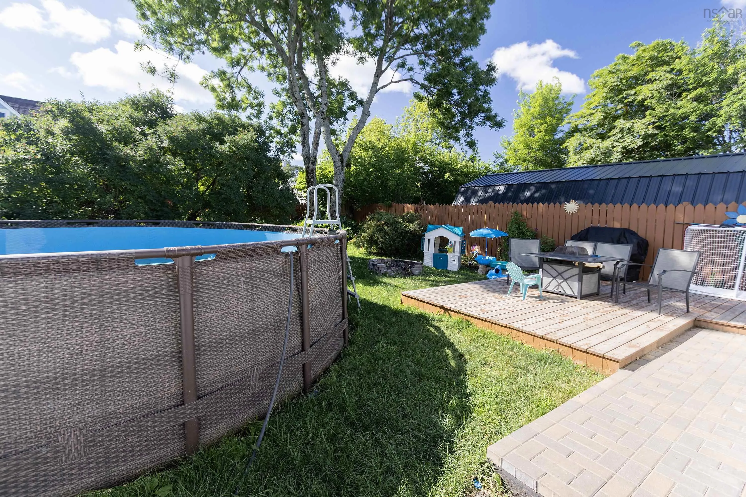 10 Minto Street, Amherst, NS B4H 1H2, 3 Bedrooms Bedrooms, ,2 BathroomsBathrooms,Residential,For Sale,Minto,202518416