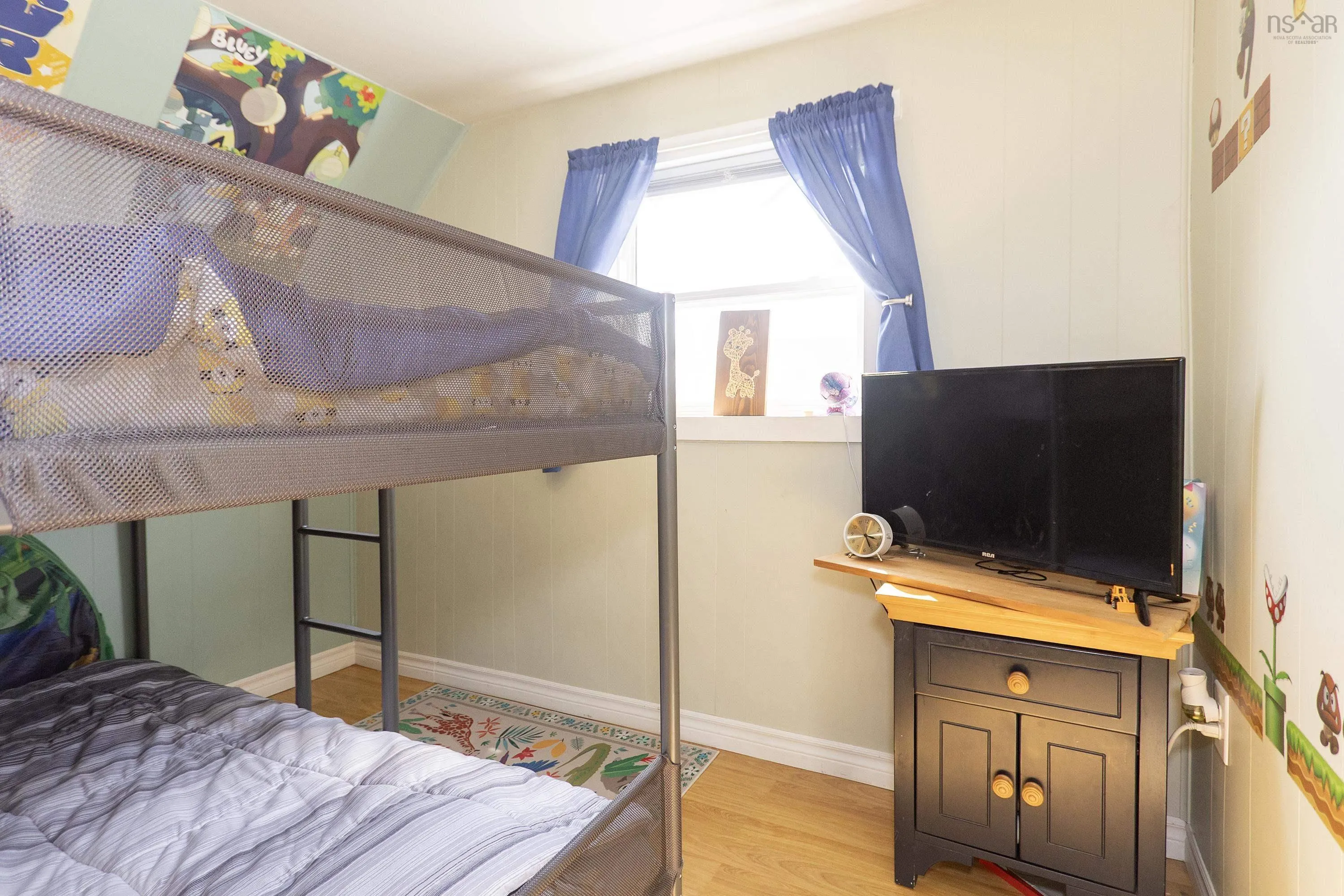 10 Minto Street, Amherst, NS B4H 1H2, 3 Bedrooms Bedrooms, ,2 BathroomsBathrooms,Residential,For Sale,Minto,202518416