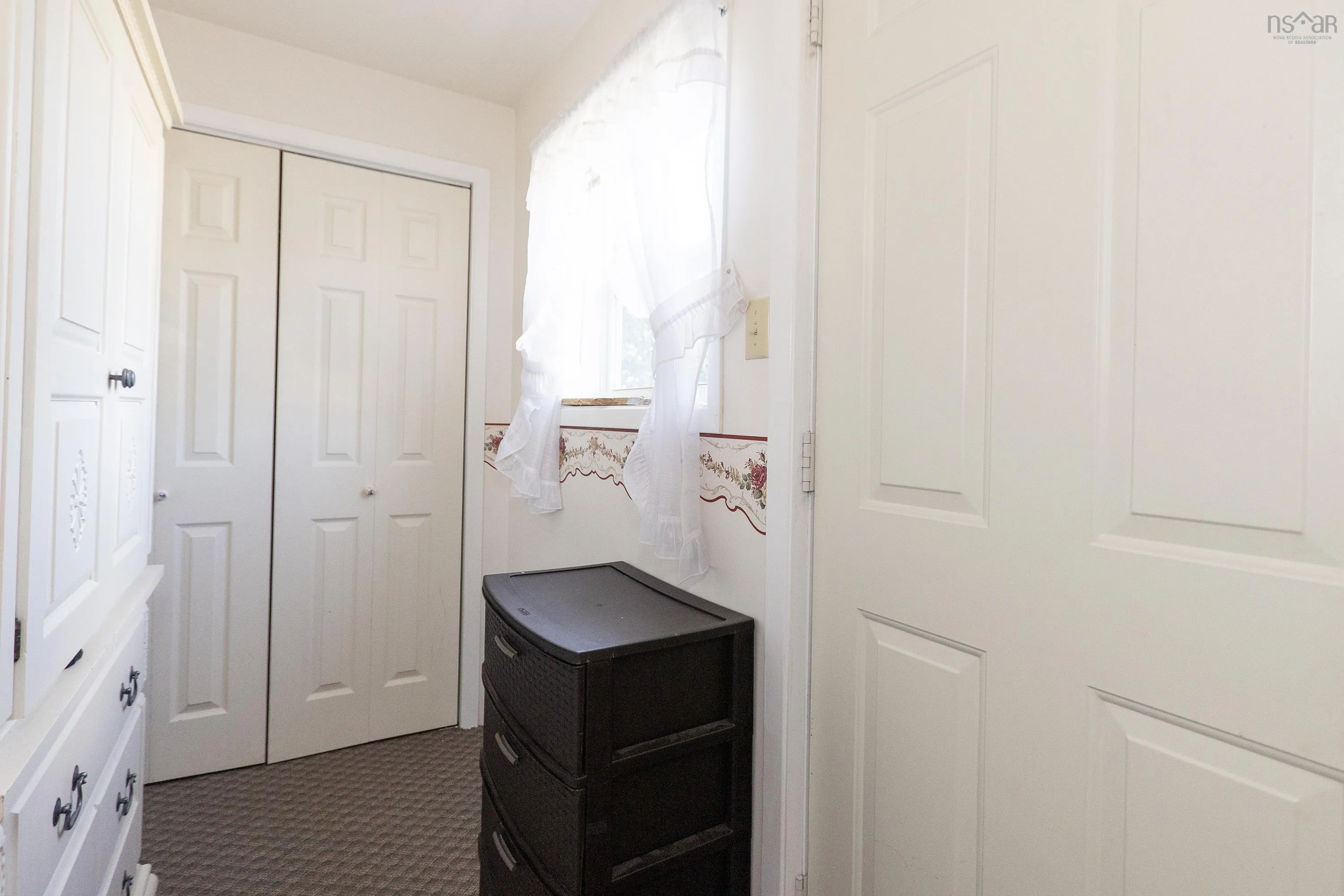 10 Minto Street, Amherst, NS B4H 1H2, 3 Bedrooms Bedrooms, ,2 BathroomsBathrooms,Residential,For Sale,Minto,202518416