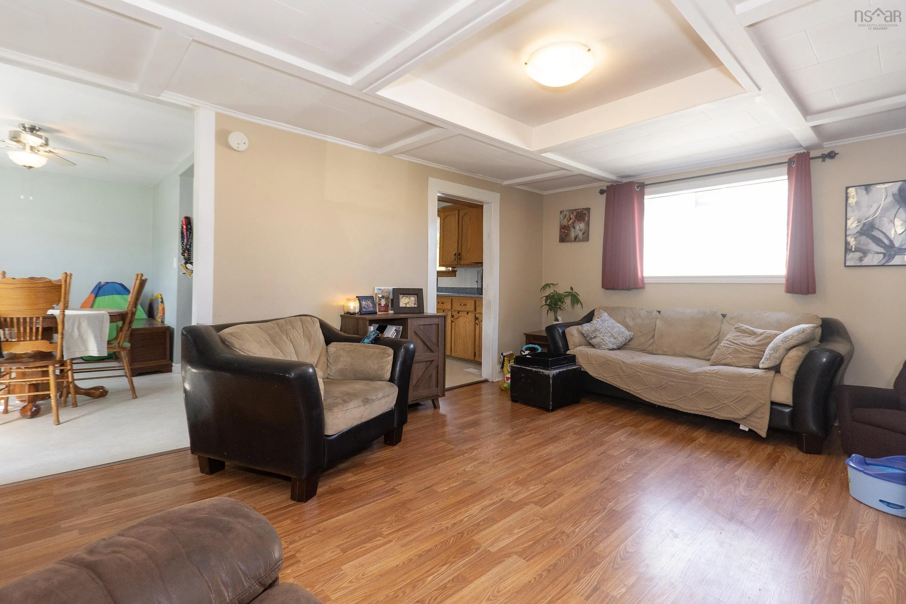 10 Minto Street, Amherst, NS B4H 1H2, 3 Bedrooms Bedrooms, ,2 BathroomsBathrooms,Residential,For Sale,Minto,202518416