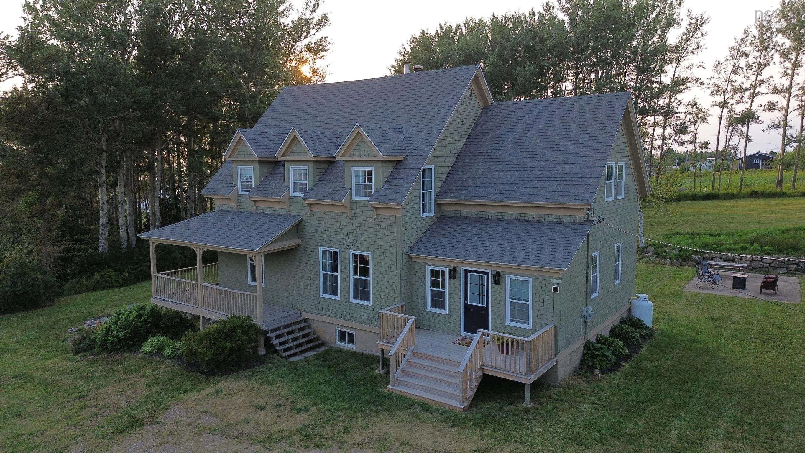 21 Fraser Street, Port Hood, NS B0E 2W0, 4 Bedrooms Bedrooms, ,2 BathroomsBathrooms,Residential,For Sale,Fraser,202519282