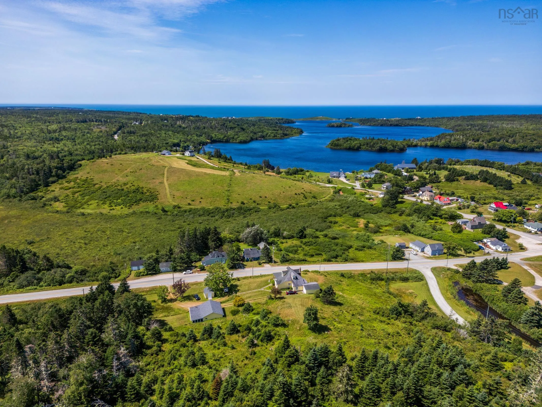 2504 Highway 1, Darlings Lake, NS B5A 4A5, 3 Bedrooms Bedrooms, ,2 BathroomsBathrooms,Residential,For Sale,Highway 1,202518883