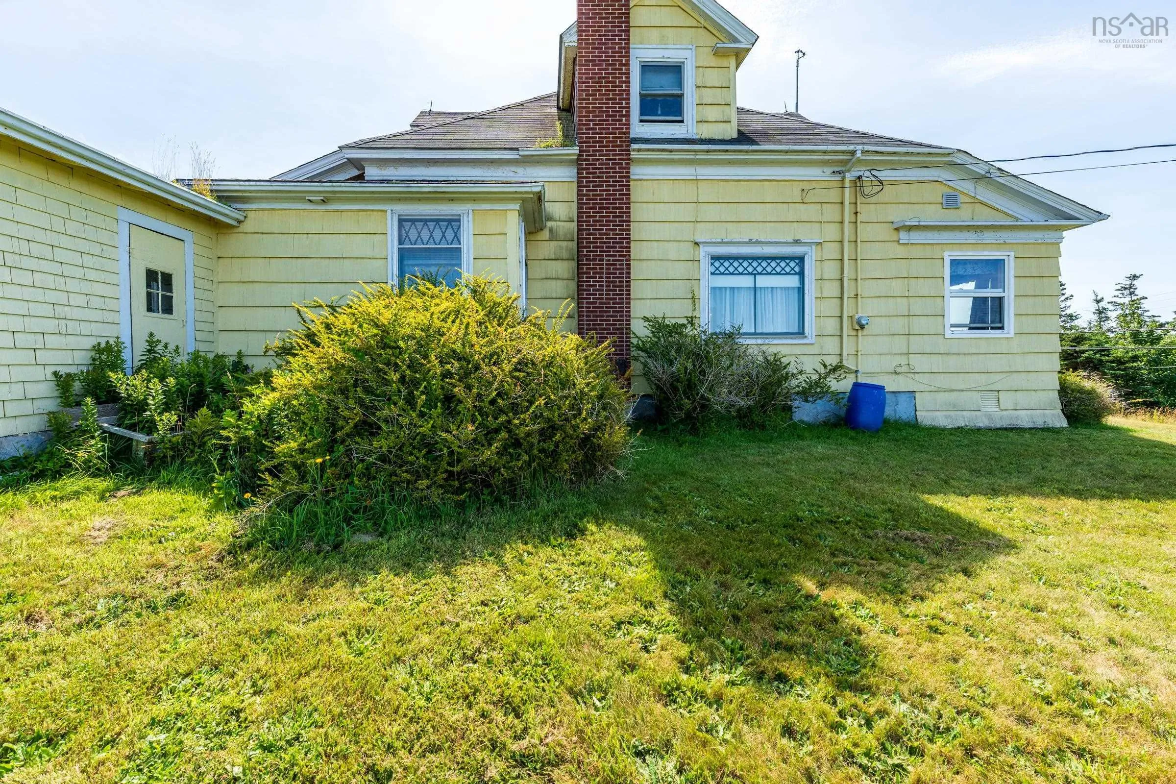 2504 Highway 1, Darlings Lake, NS B5A 4A5, 3 Bedrooms Bedrooms, ,2 BathroomsBathrooms,Residential,For Sale,Highway 1,202518883