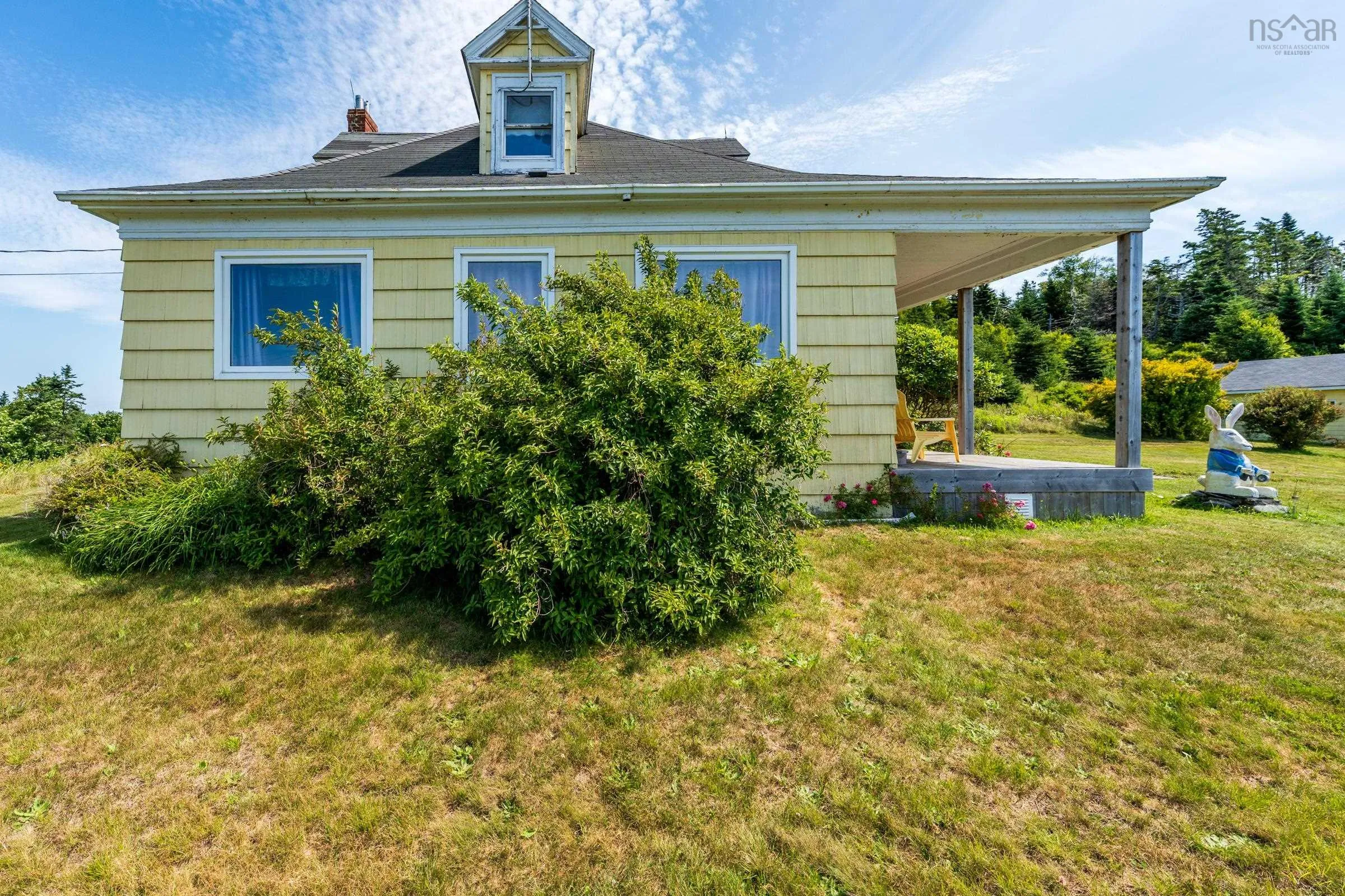 2504 Highway 1, Darlings Lake, NS B5A 4A5, 3 Bedrooms Bedrooms, ,2 BathroomsBathrooms,Residential,For Sale,Highway 1,202518883
