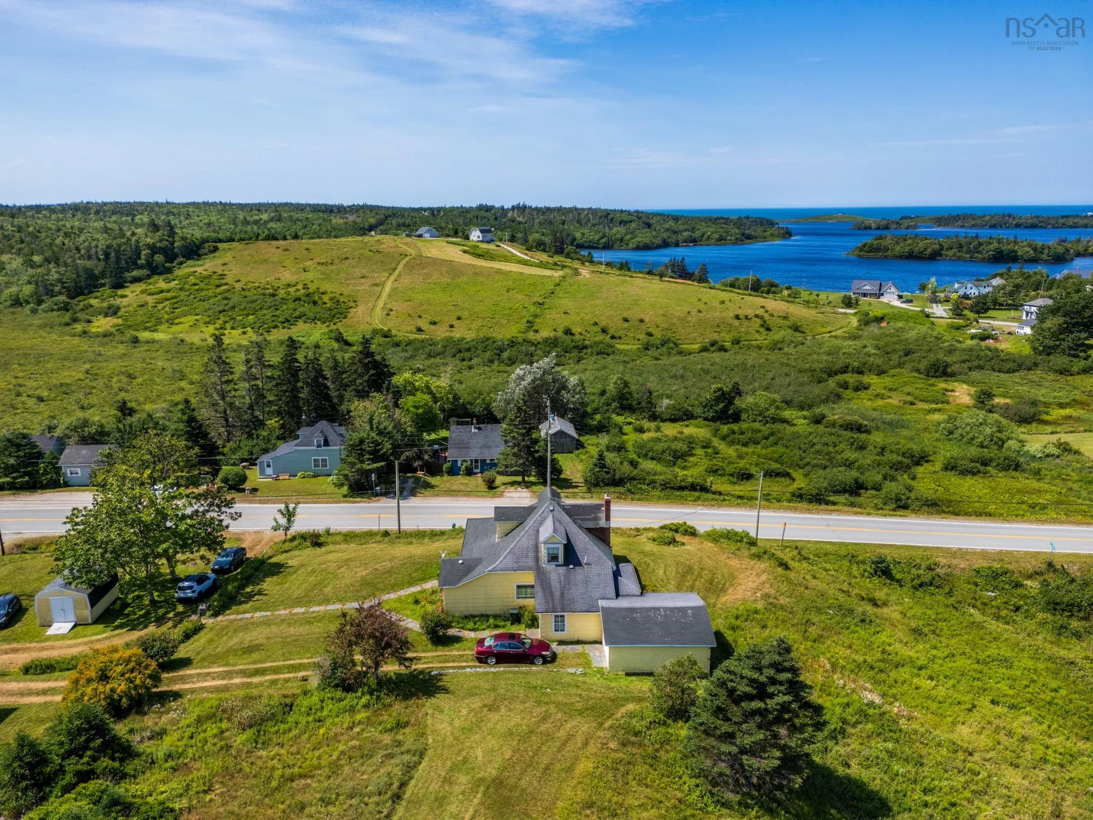 2504 Highway 1, Darlings Lake, NS B5A 4A5, 3 Bedrooms Bedrooms, ,2 BathroomsBathrooms,Residential,For Sale,Highway 1,202518883