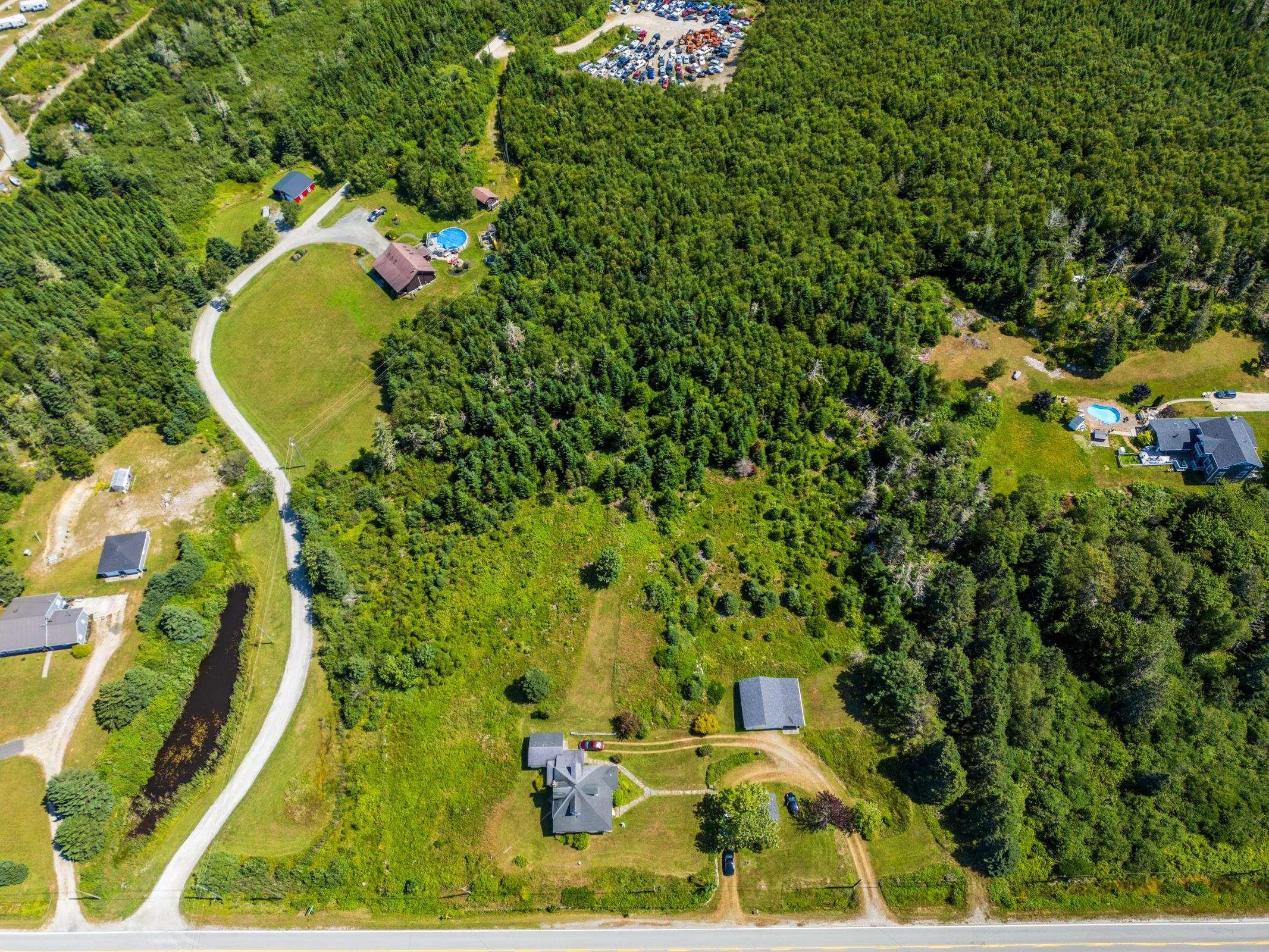 2504 Highway 1, Darlings Lake, NS B5A 4A5, 3 Bedrooms Bedrooms, ,2 BathroomsBathrooms,Residential,For Sale,Highway 1,202518883