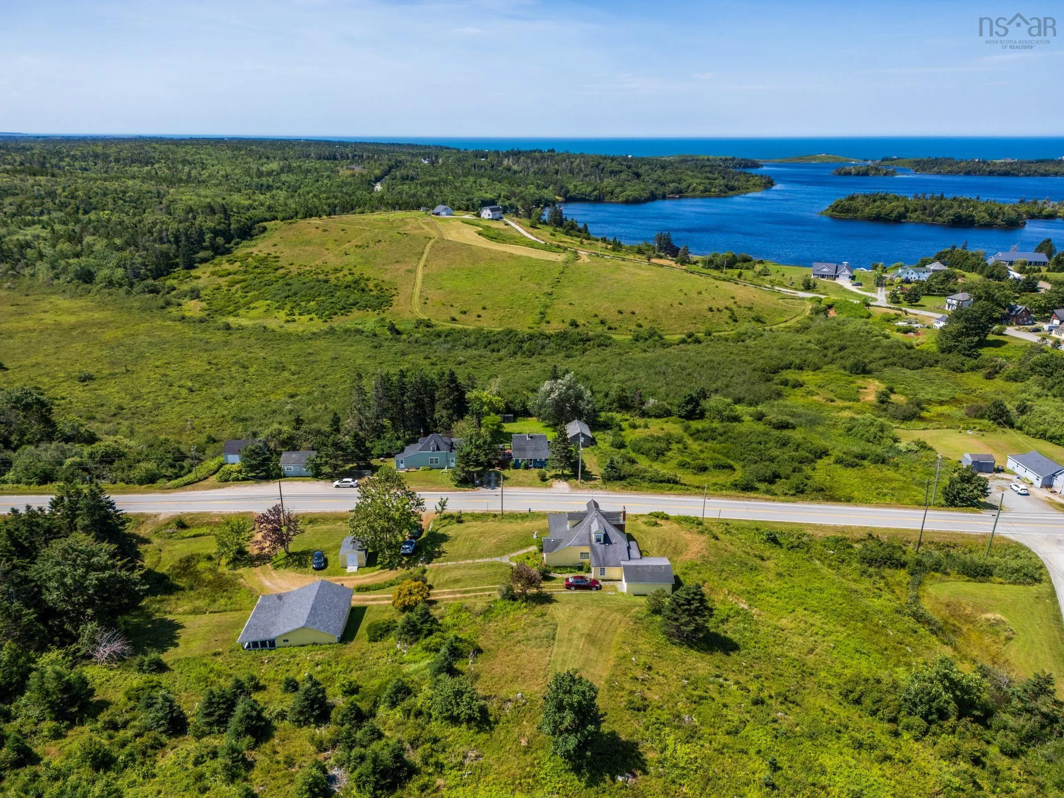 2504 Highway 1, Darlings Lake, NS B5A 4A5, 3 Bedrooms Bedrooms, ,2 BathroomsBathrooms,Residential,For Sale,Highway 1,202518883