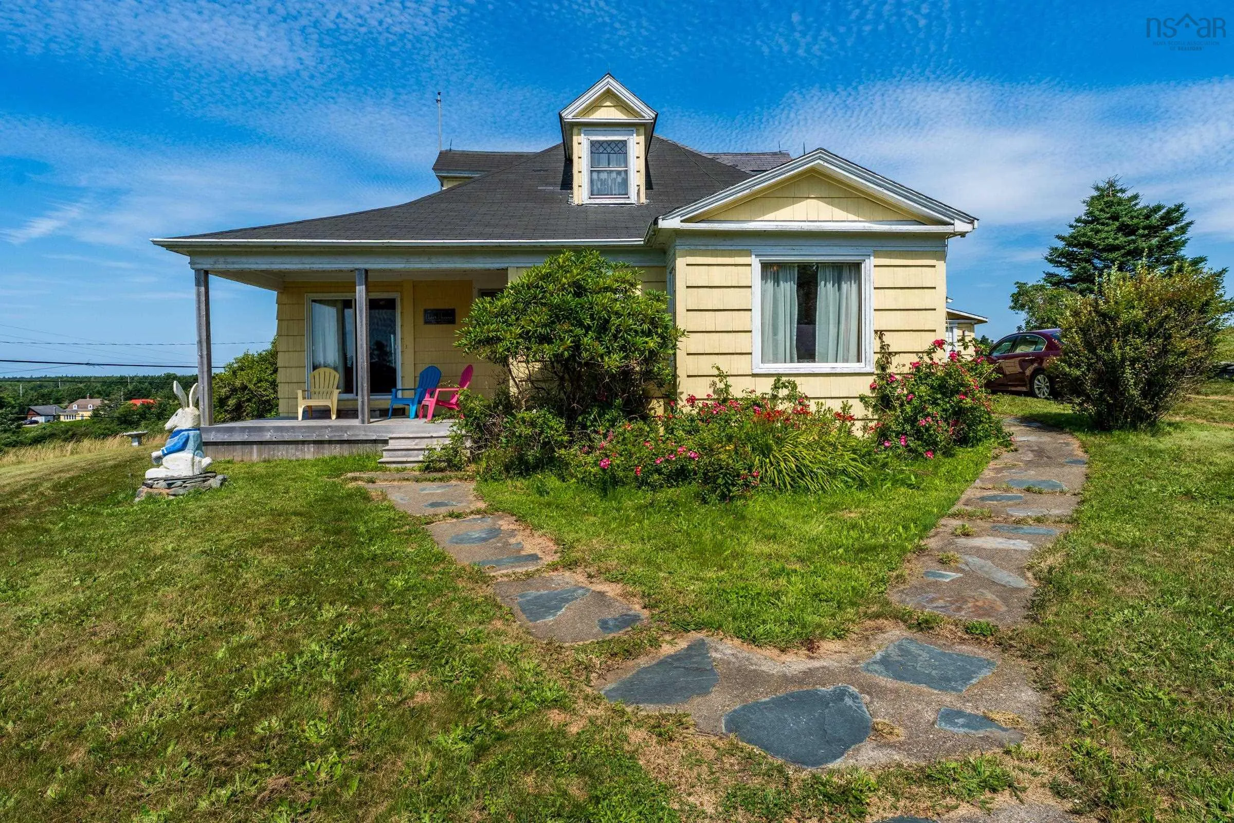 2504 Highway 1, Darlings Lake, NS B5A 4A5, 3 Bedrooms Bedrooms, ,2 BathroomsBathrooms,Residential,For Sale,Highway 1,202518883