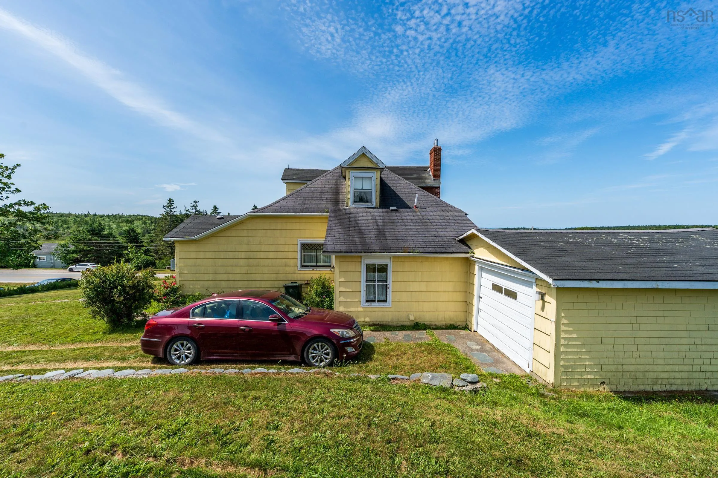 2504 Highway 1, Darlings Lake, NS B5A 4A5, 3 Bedrooms Bedrooms, ,2 BathroomsBathrooms,Residential,For Sale,Highway 1,202518883