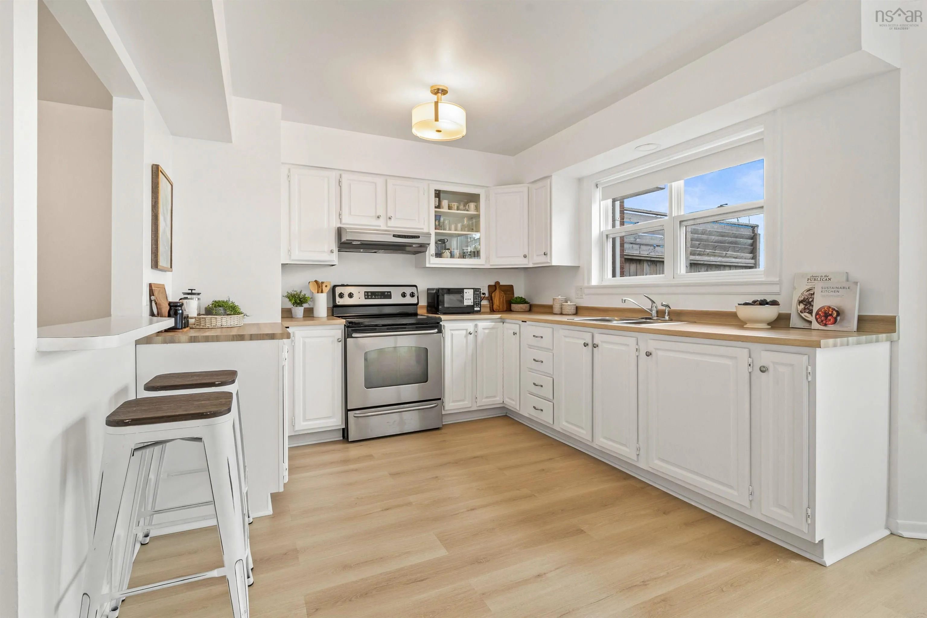 143 Hampton Green, Dartmouth, NS B2V 2A8, 3 Bedrooms Bedrooms, ,2 BathroomsBathrooms,Residential,For Sale,Hampton,202523814