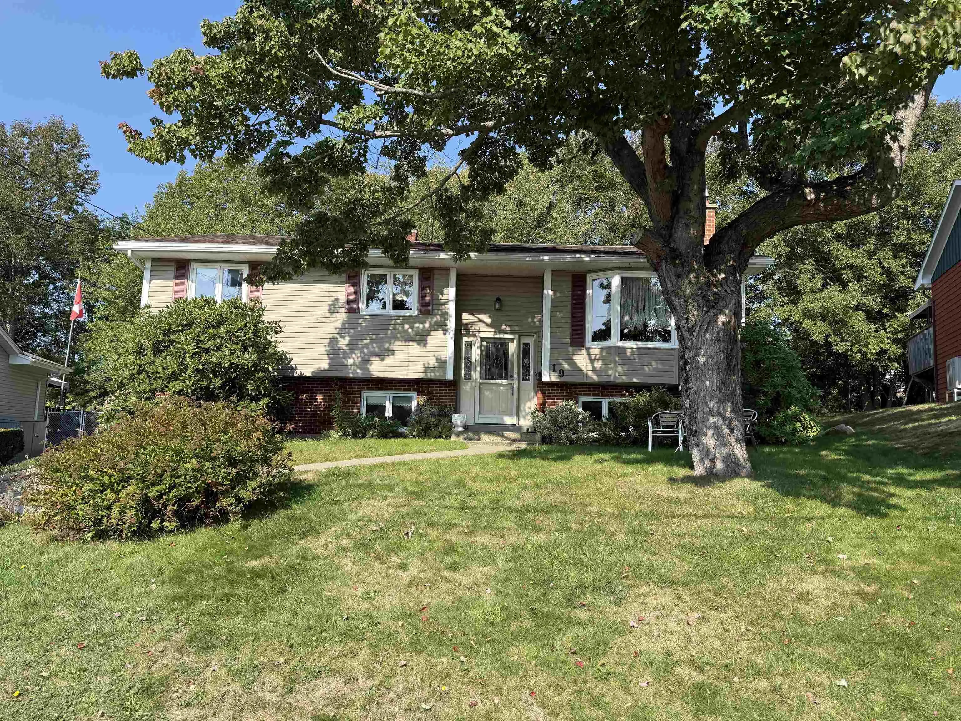 19 Eastwood Court, Cole Harbour, NS B2W 4J3, 5 Bedrooms Bedrooms, ,2 BathroomsBathrooms,Residential,For Sale,Eastwood,202523921