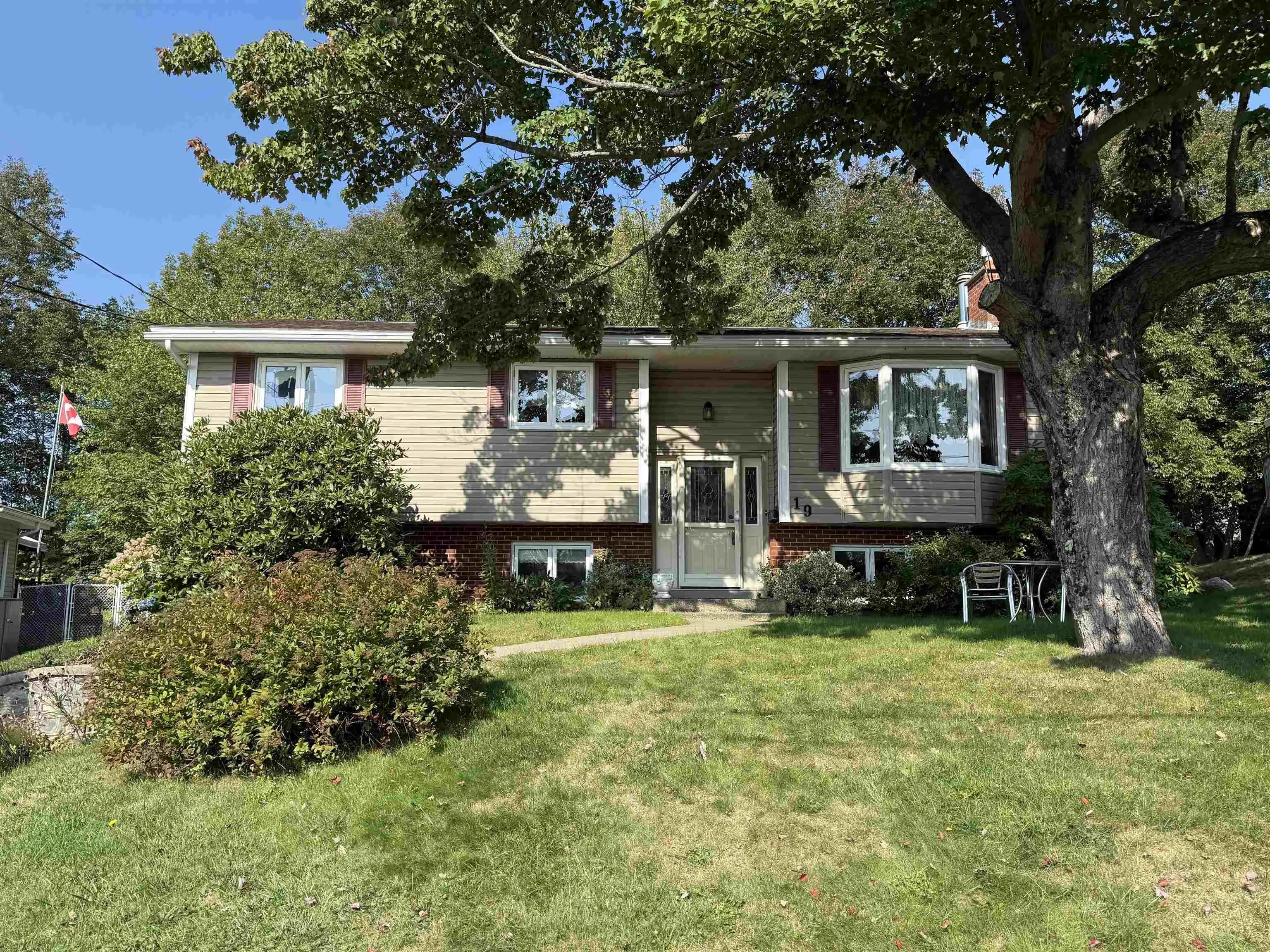 19 Eastwood Court, Cole Harbour, NS B2W 4J3, 5 Bedrooms Bedrooms, ,2 BathroomsBathrooms,Residential,For Sale,Eastwood,202523921