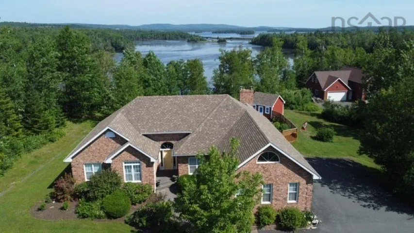 48 Village Lane, Southside Harbour, NS B2G 2L4, 4 Bedrooms Bedrooms, ,3 BathroomsBathrooms,Residential,For Sale,Village,202514327