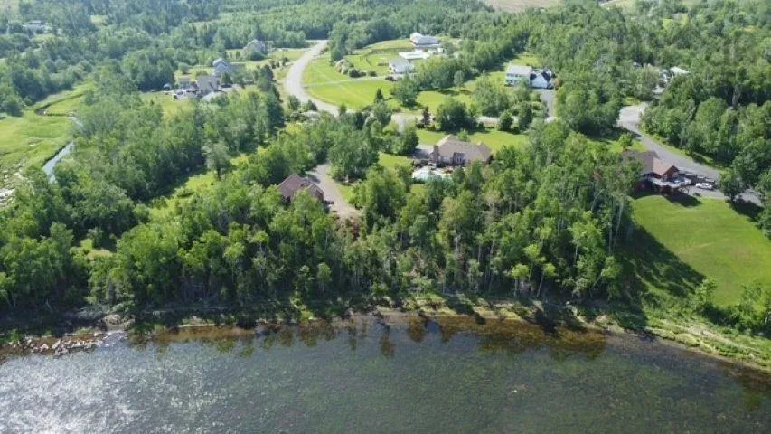 48 Village Lane, Southside Harbour, NS B2G 2L4, 4 Bedrooms Bedrooms, ,3 BathroomsBathrooms,Residential,For Sale,Village,202514327