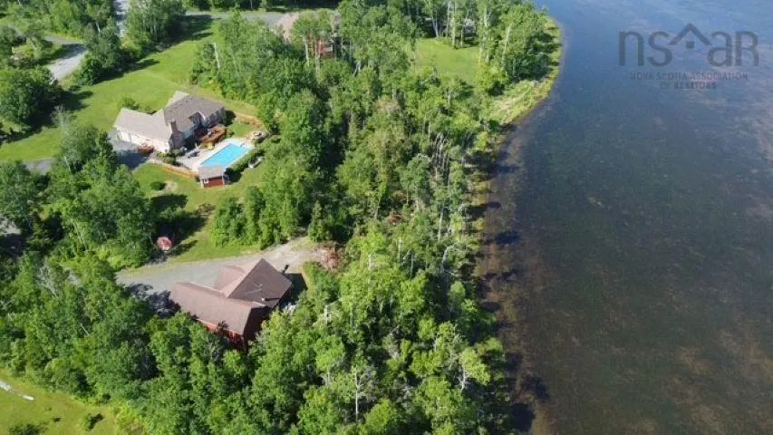 48 Village Lane, Southside Harbour, NS B2G 2L4, 4 Bedrooms Bedrooms, ,3 BathroomsBathrooms,Residential,For Sale,Village,202514327